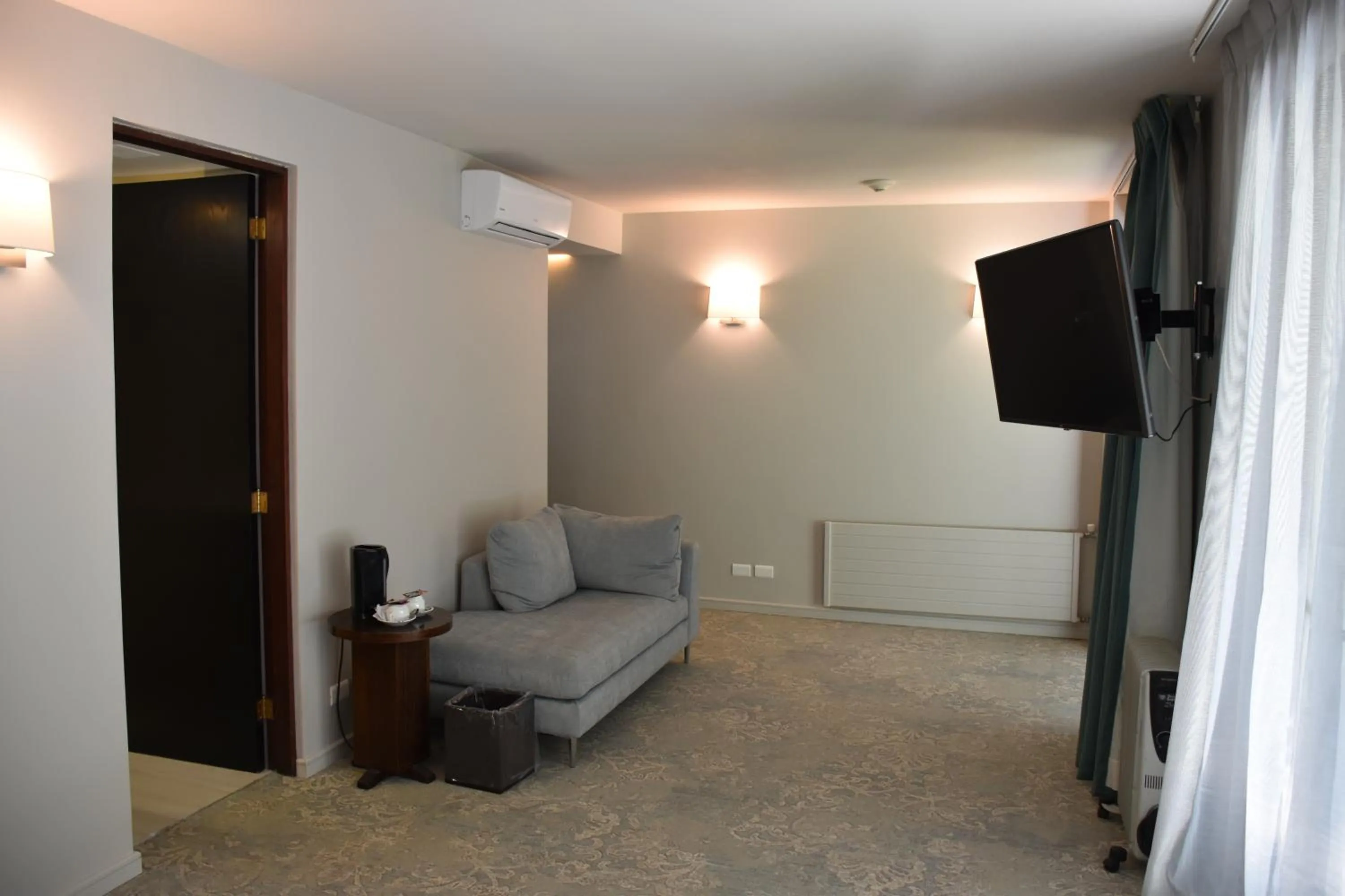 Photo of the whole room in Hotel Bosque de Reñaca