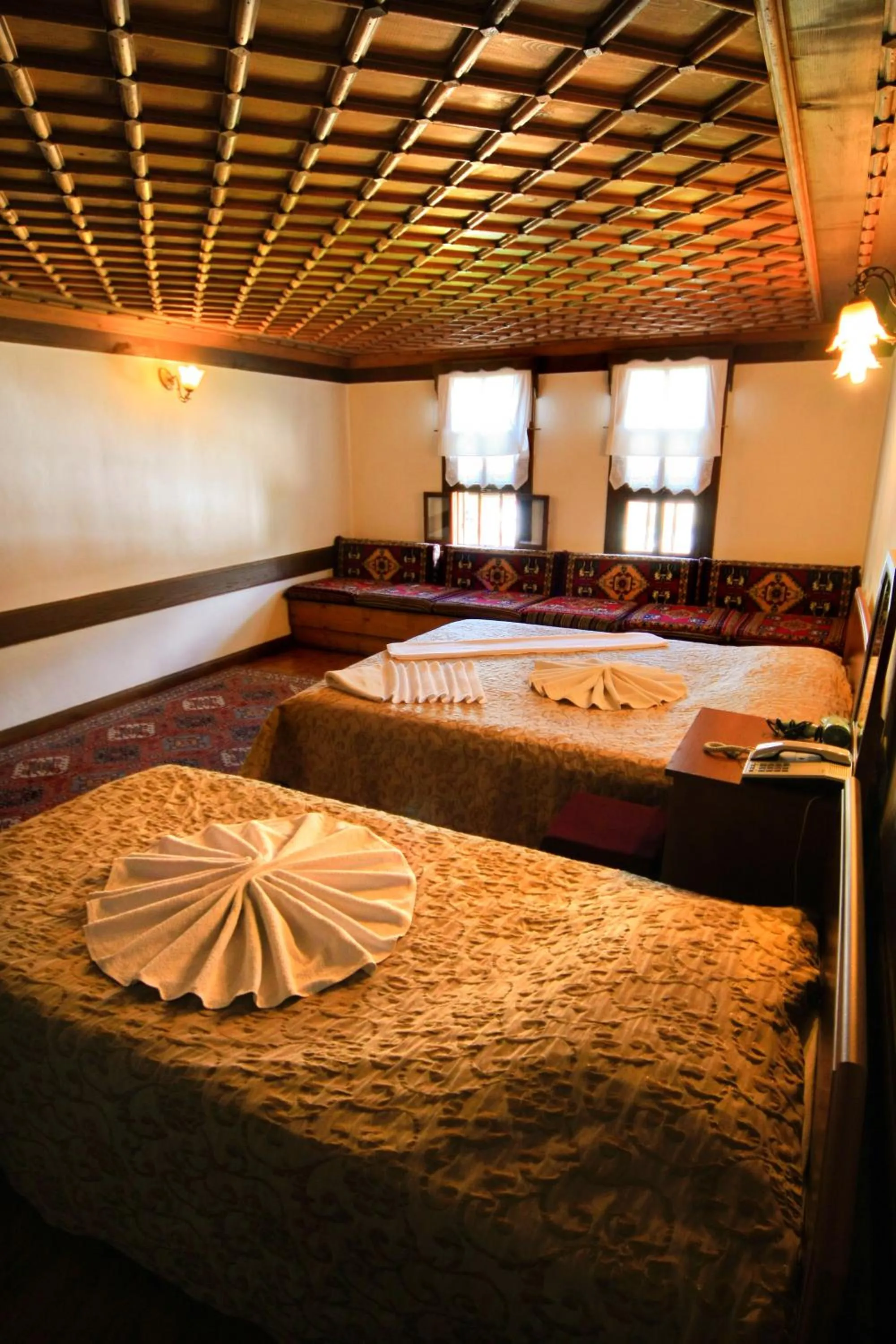 Bed in Cakiroglu Konak