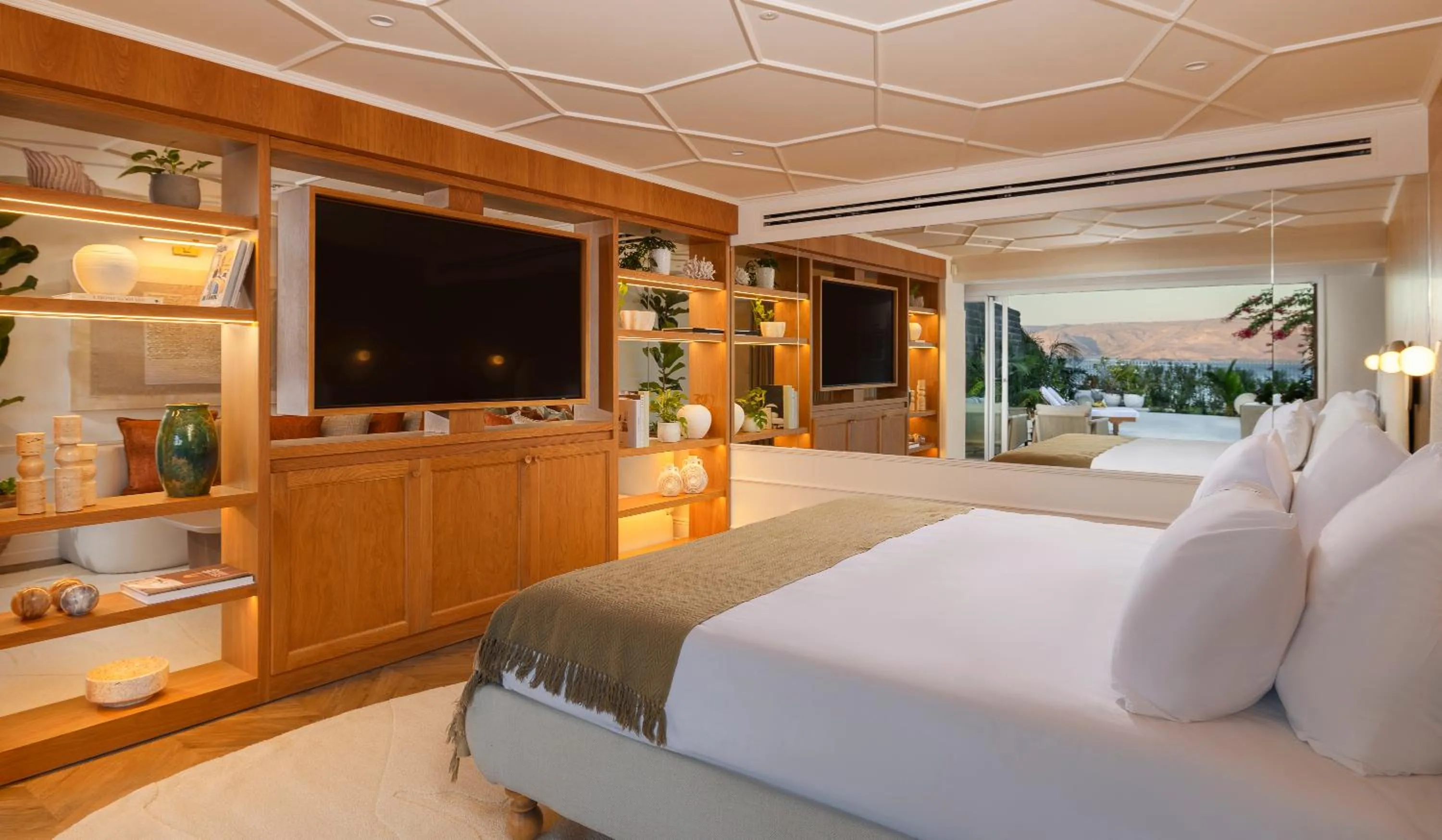 Bedroom in Galei Kinneret Hotel