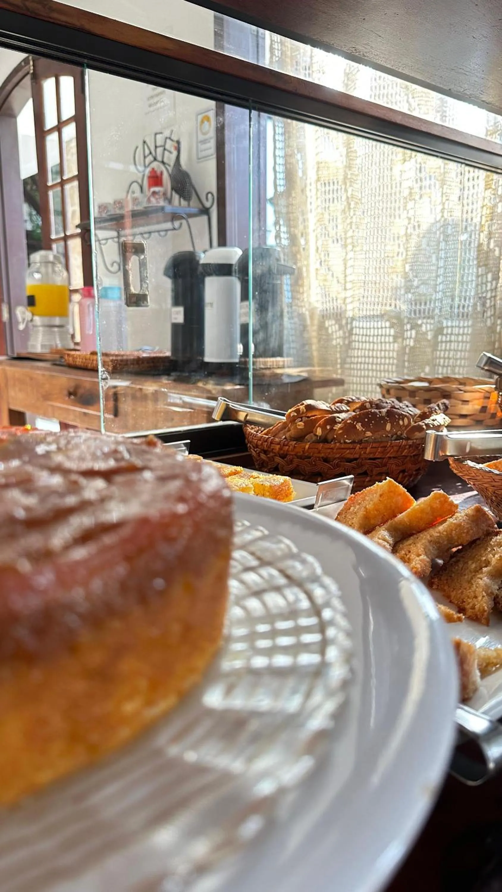 Buffet breakfast in Magnu´s Pousada