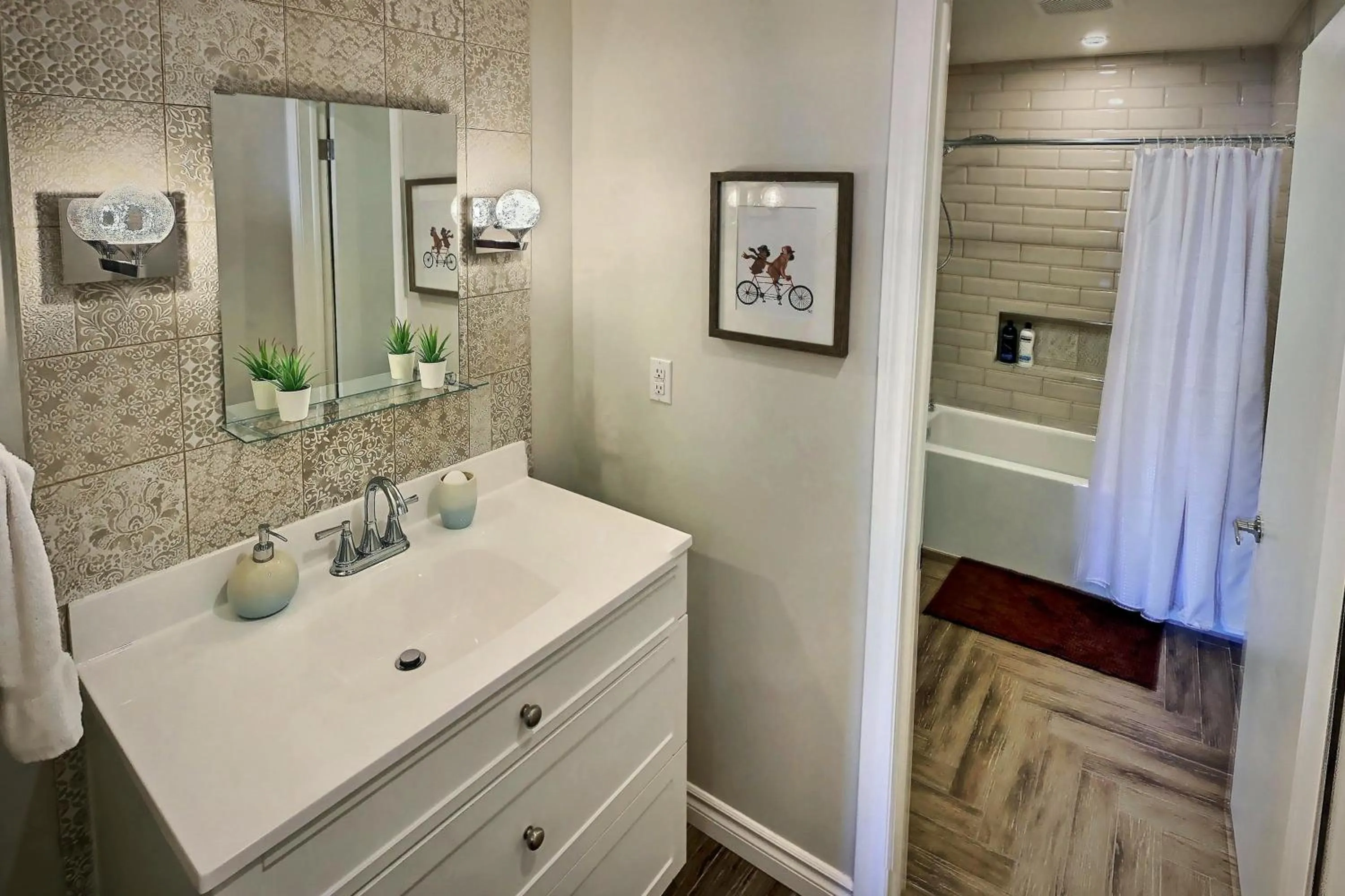 Bathroom in Gite du Survenant Montreal