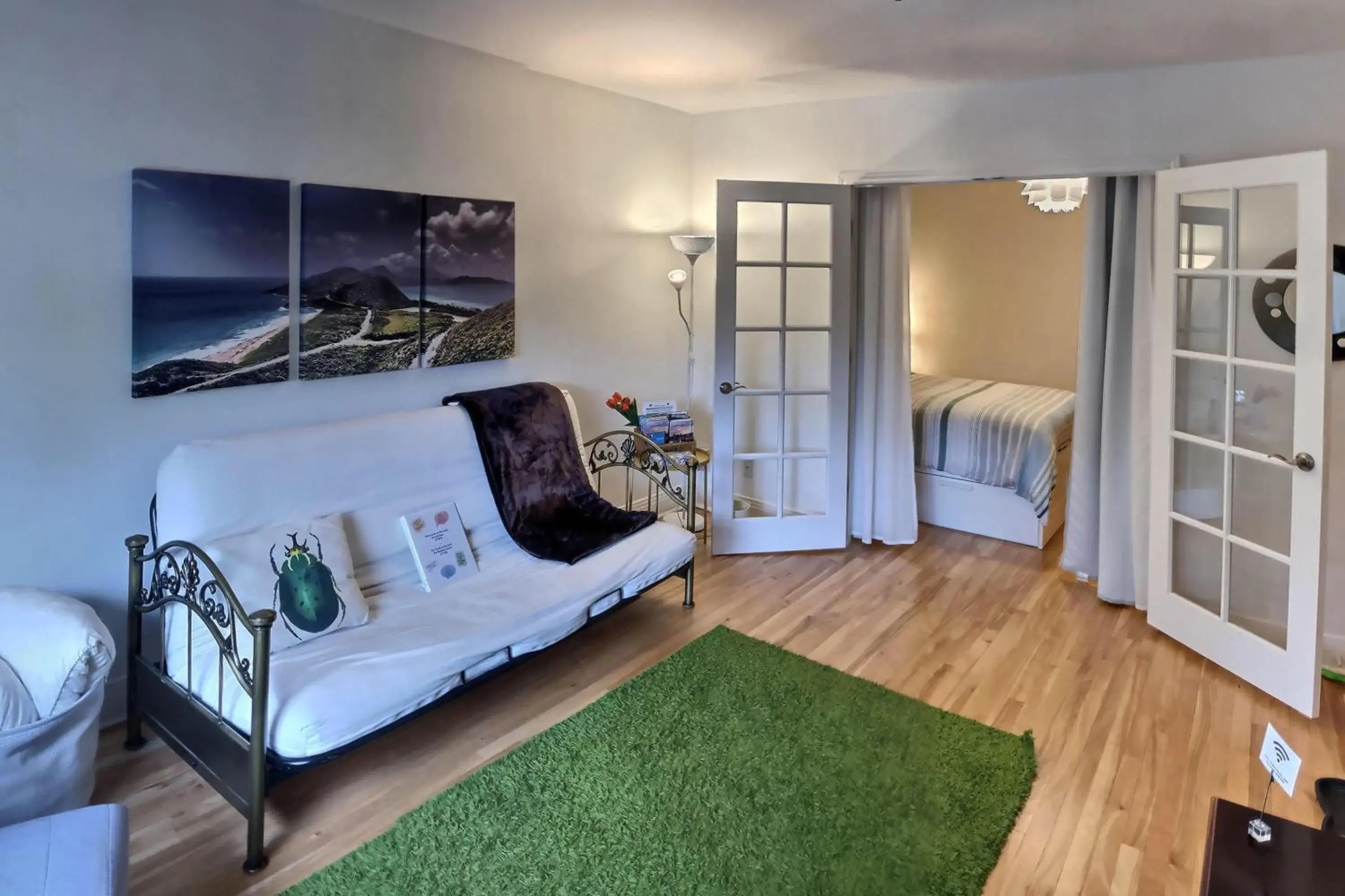 Holiday Home in Gite du Survenant Montreal Holiday Home in Gite du Survenant Montreal