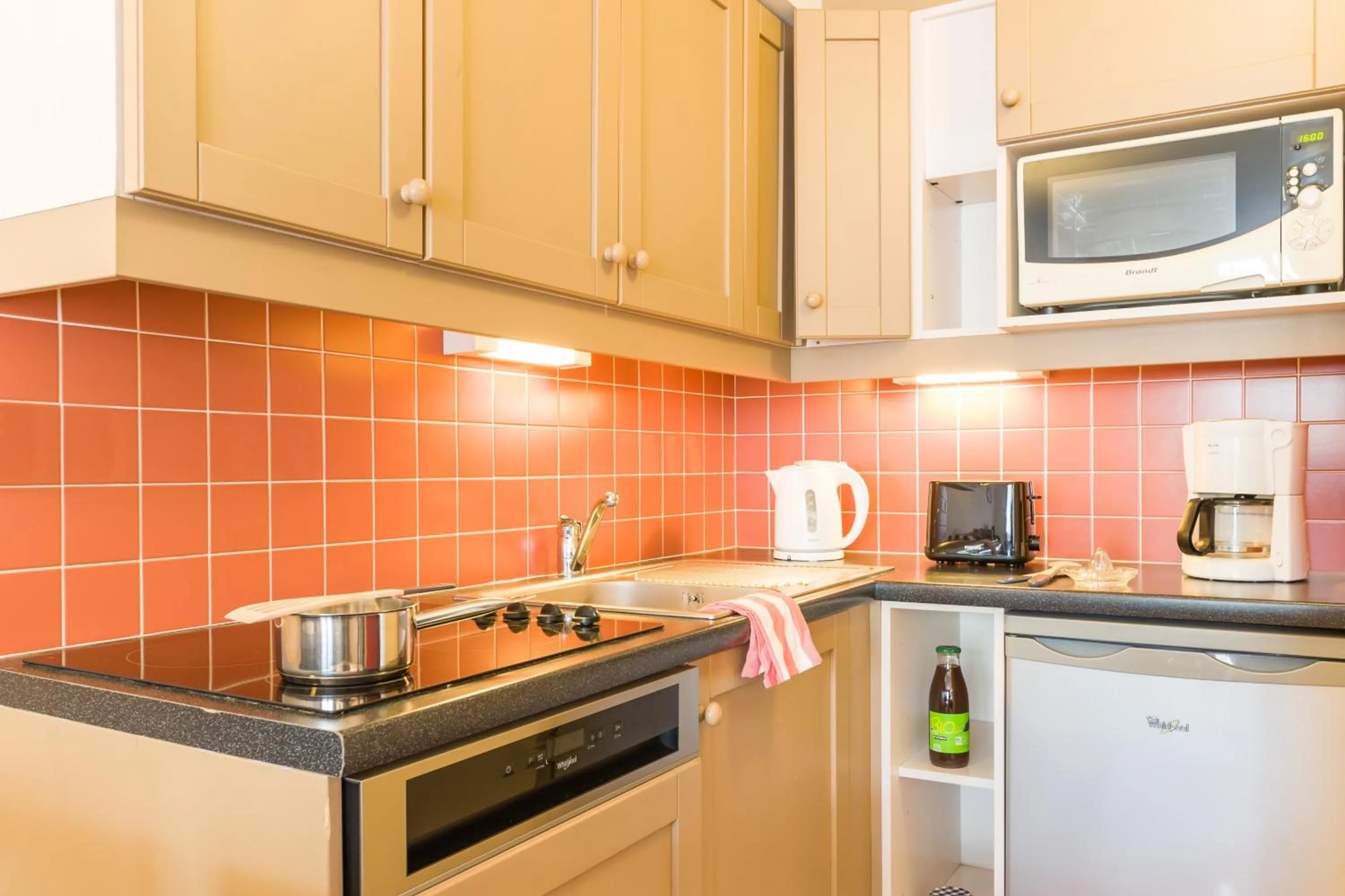 Coffee/tea facilities in Résidence Pierre & Vacances Le Tikal