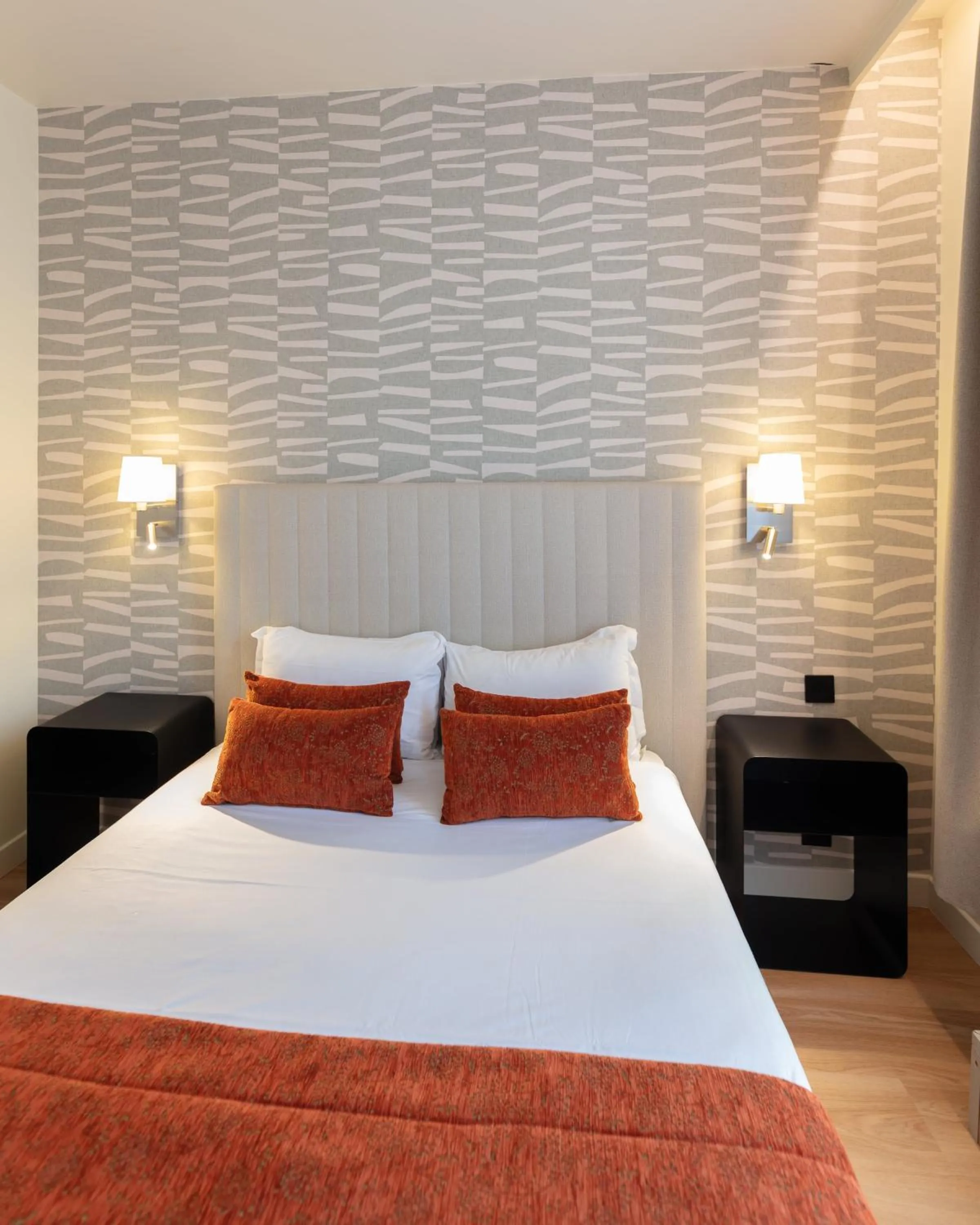 Bed in Hôtel De Venise