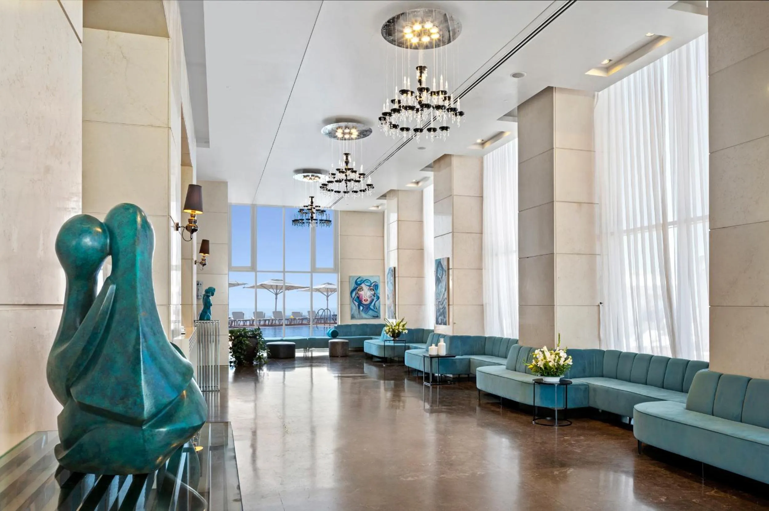 Living room in Island Luxurious Suites Hotel and Spa