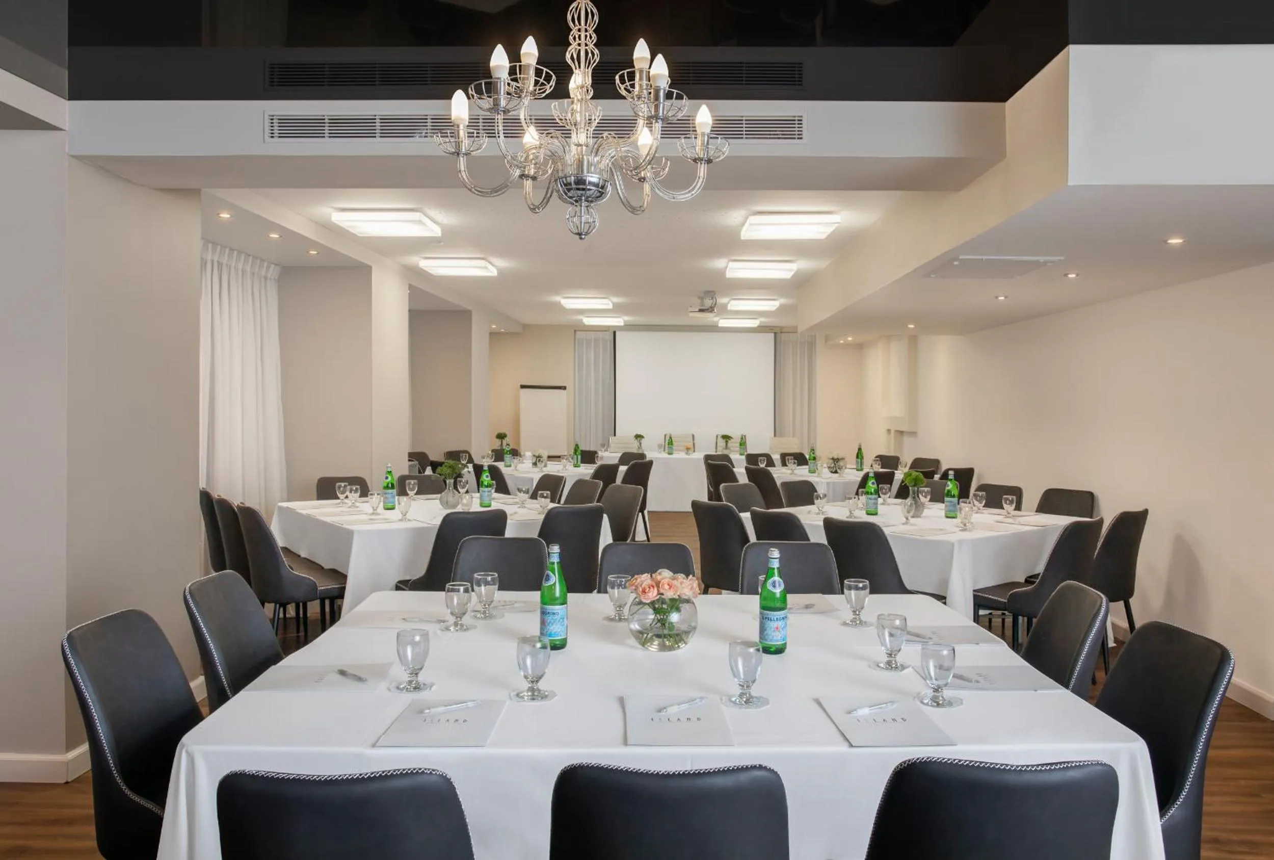 Banquet/Function facilities in Island Luxurious Suites Hotel and Spa