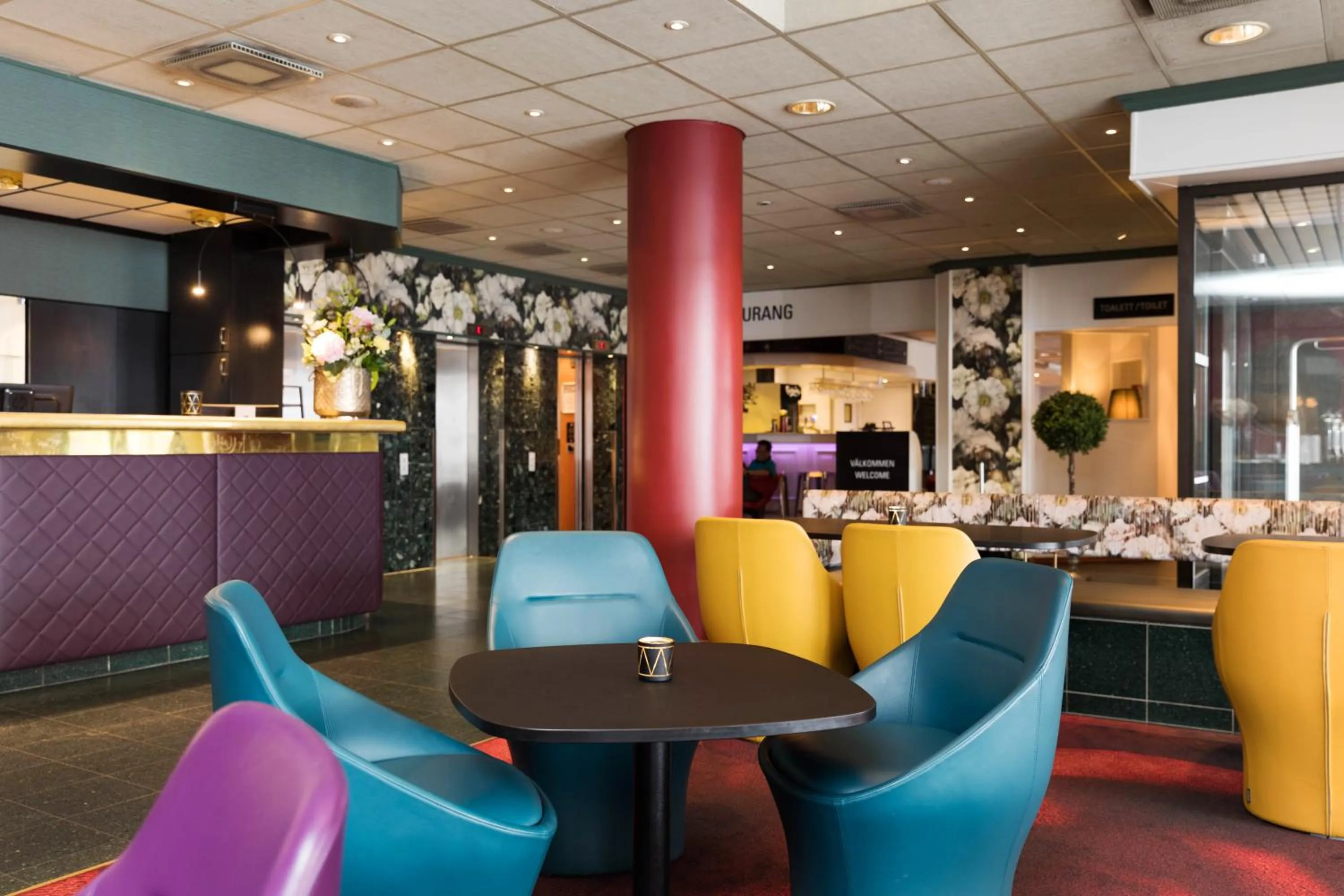 Lobby or reception in ProfilHotels Hotel Garden