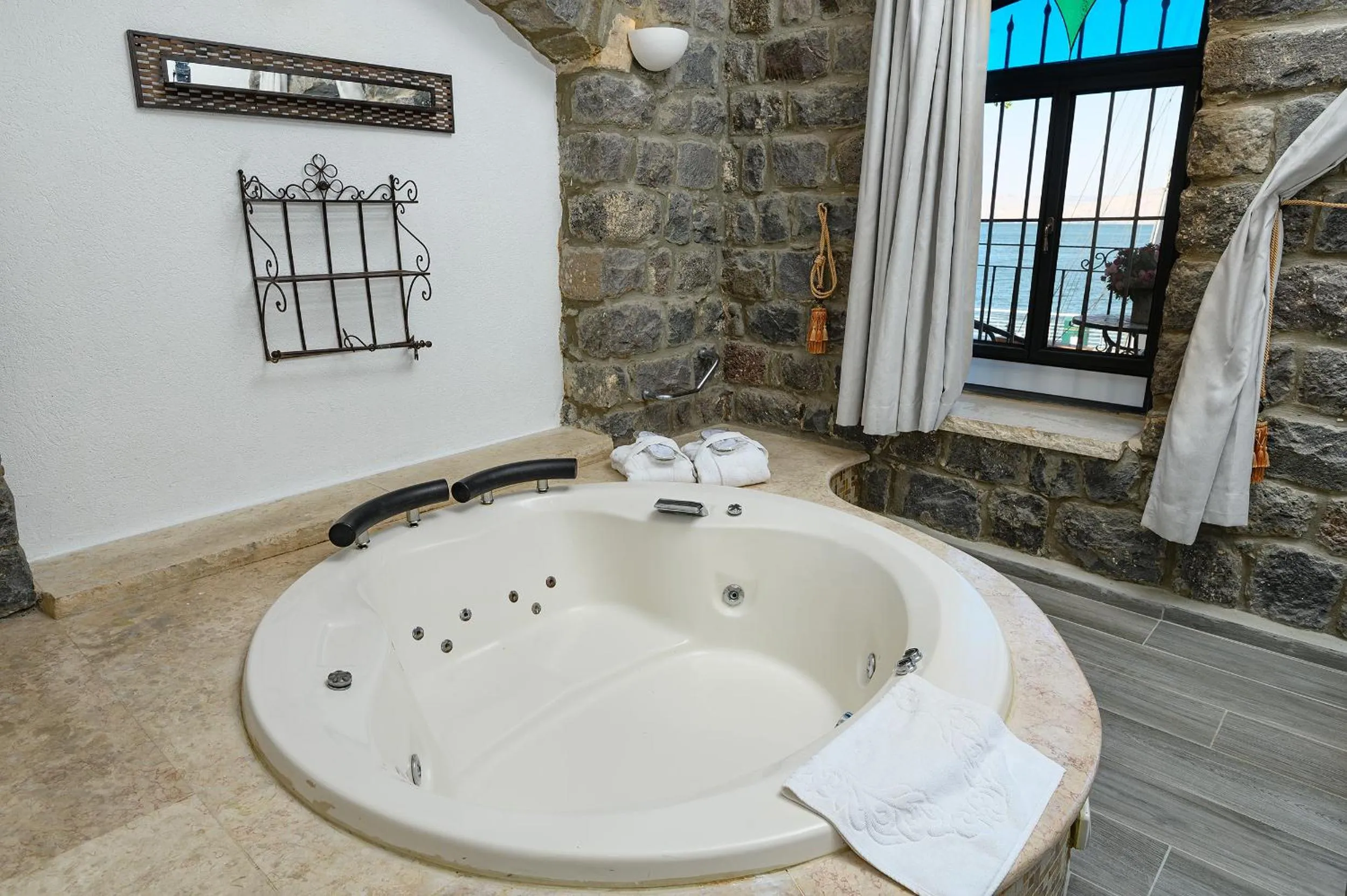 Hot Tub in Shirat Hayam Boutique Hotel