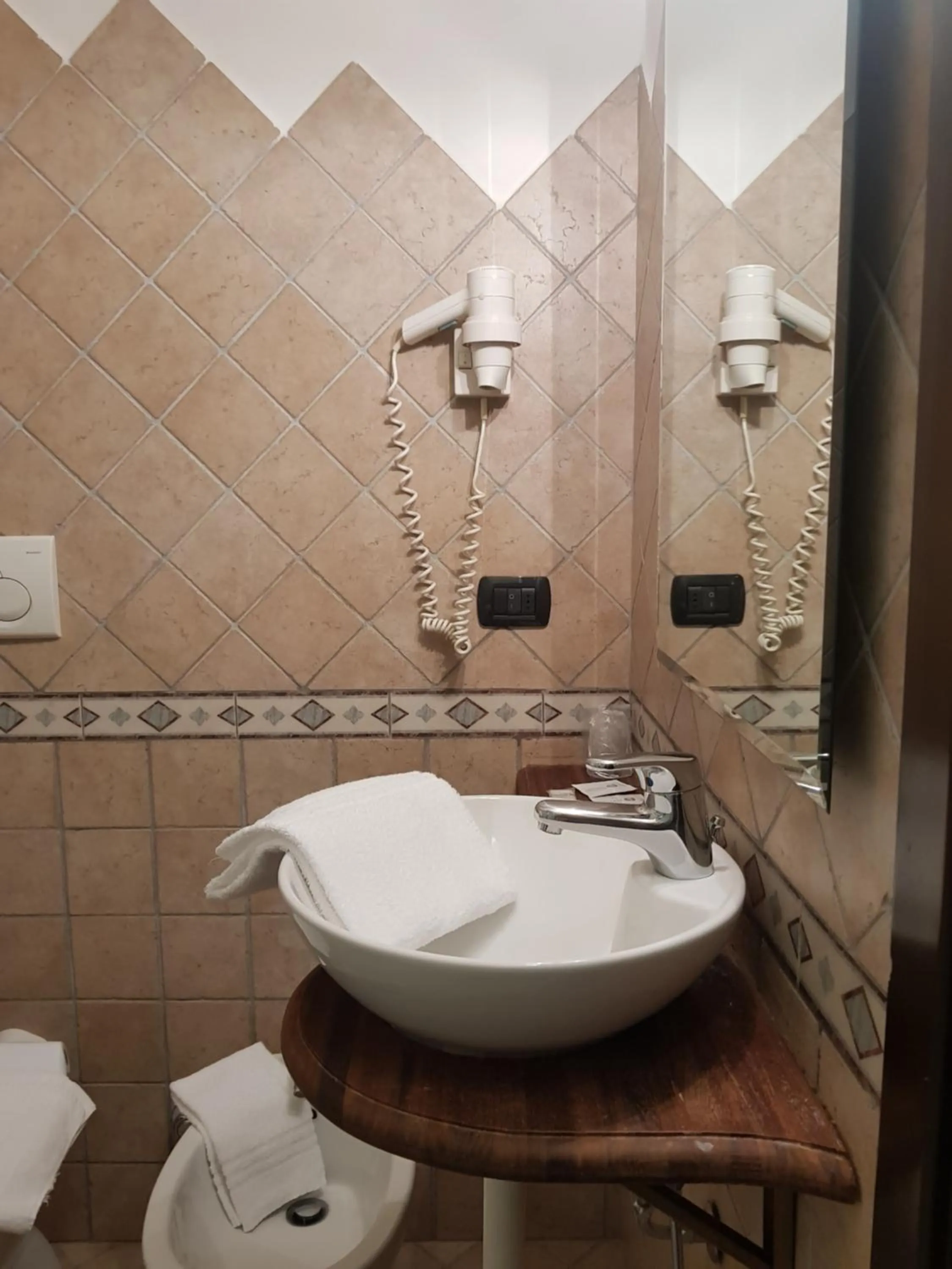 Bathroom in Hotel Damian Park Hotel Delle Magnolie