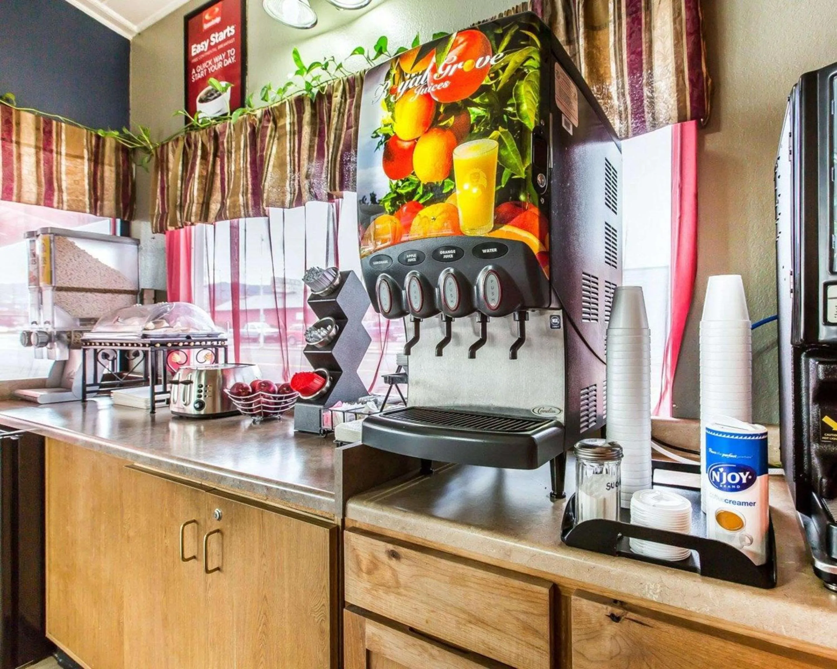 Restaurant/places to eat in Econo Lodge Inn & Suites Yreka