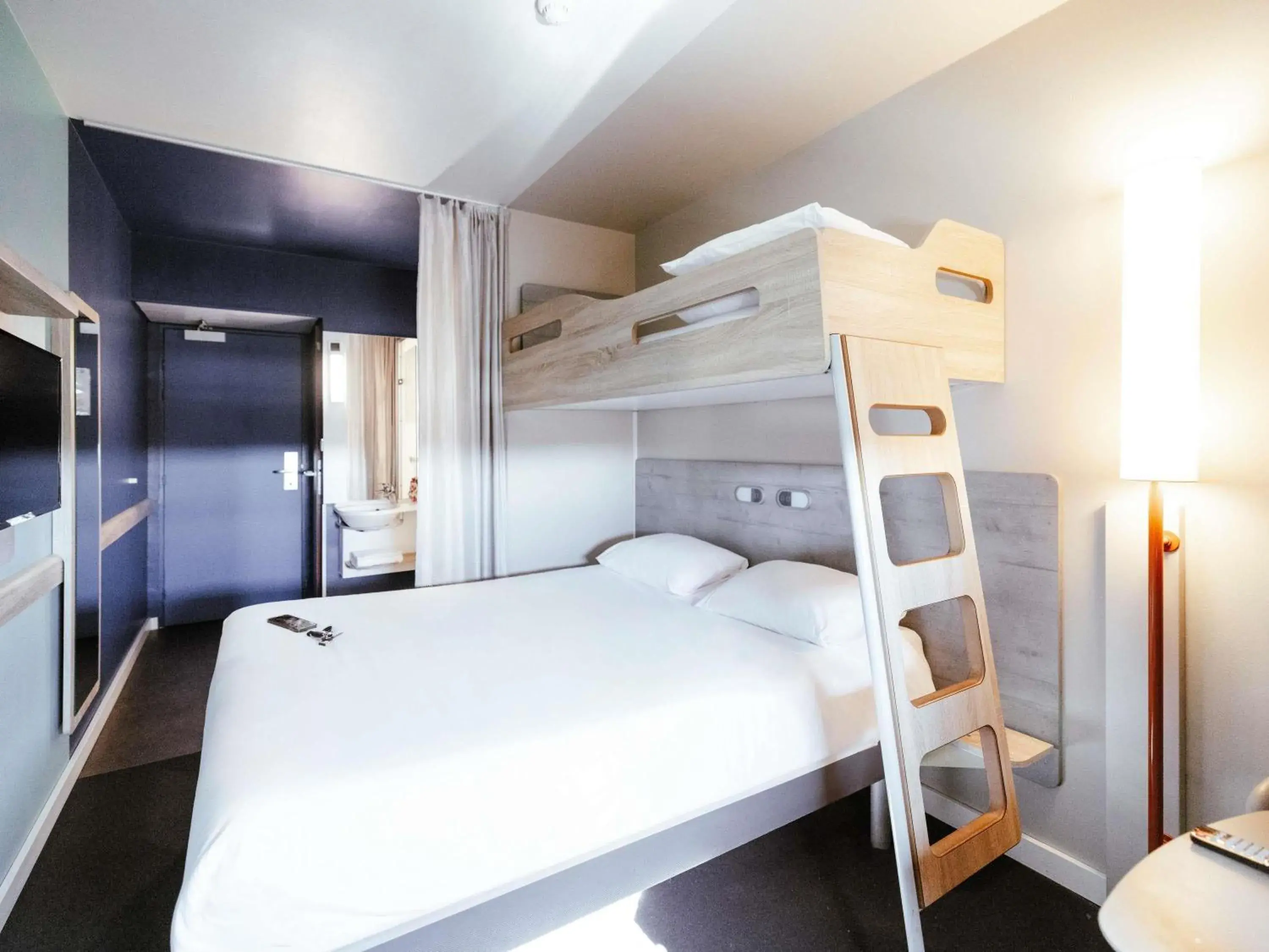 Standard Double Room with Bunk Bed in ibis Budget Luxembourg Aeroport Standard Double Room with Bunk Bed in ibis Budget Luxembourg Aeroport