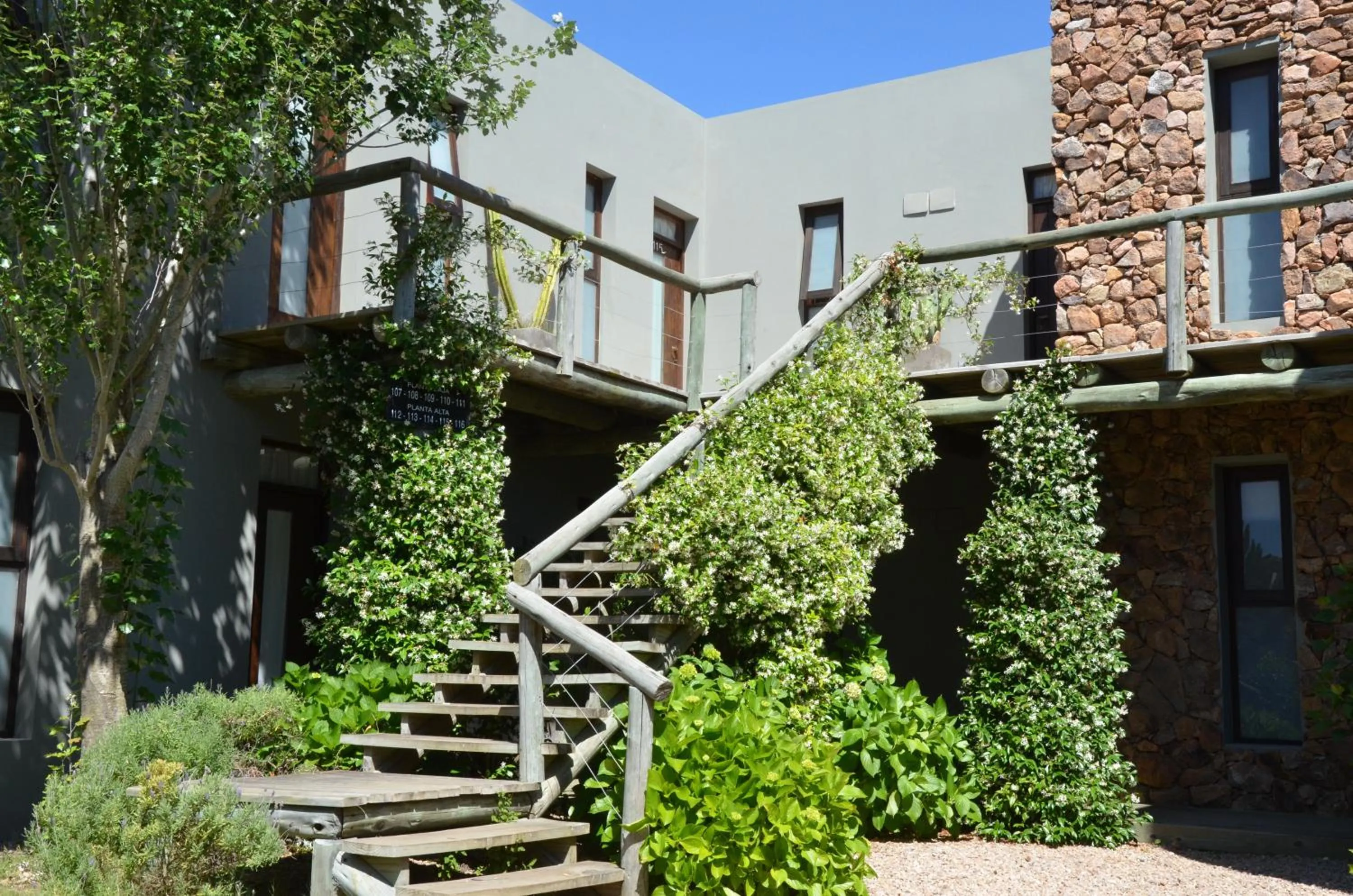 Facade/entrance in Casa Suaya
