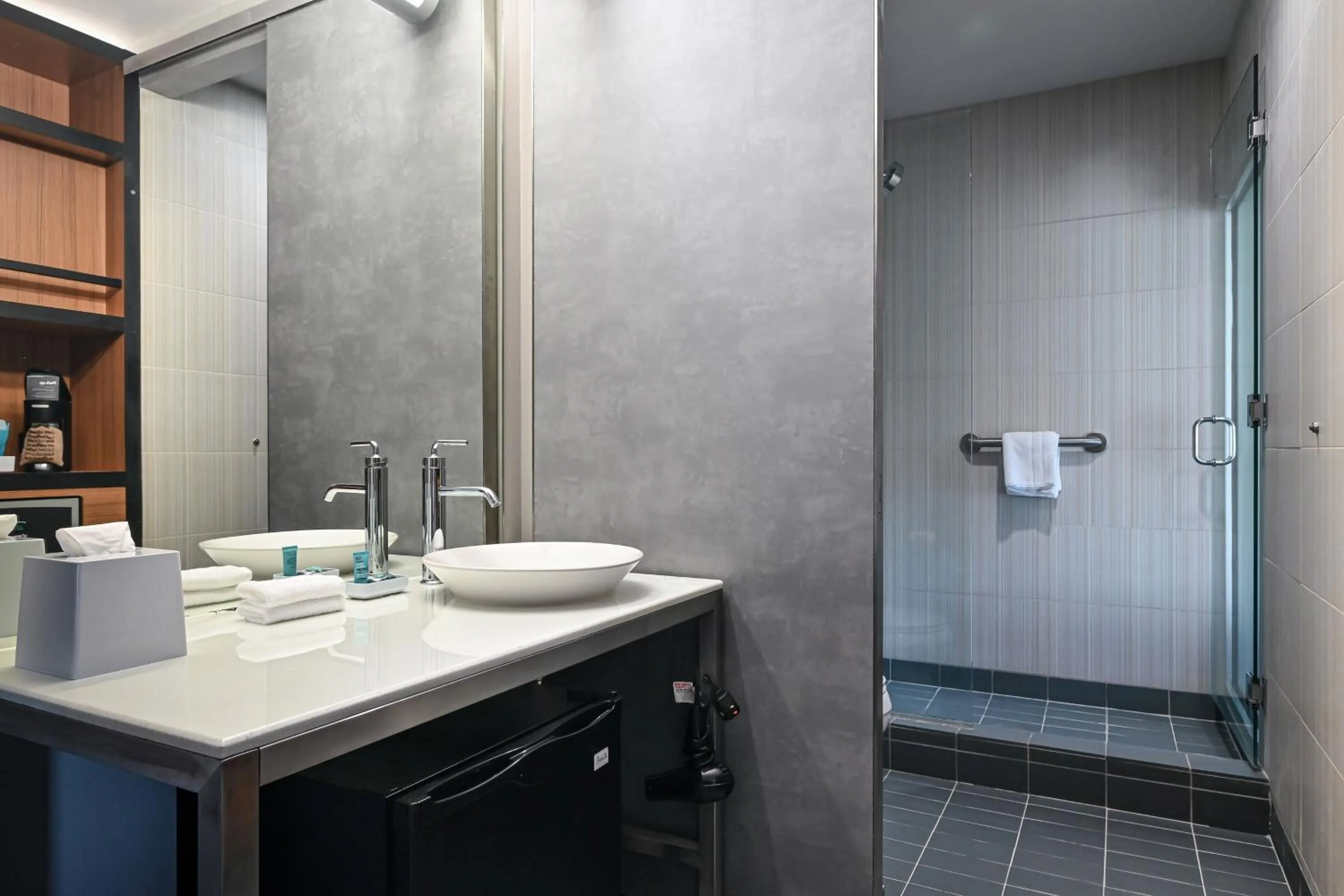 Bathroom in Aloft Charleston Airport and Convention Center