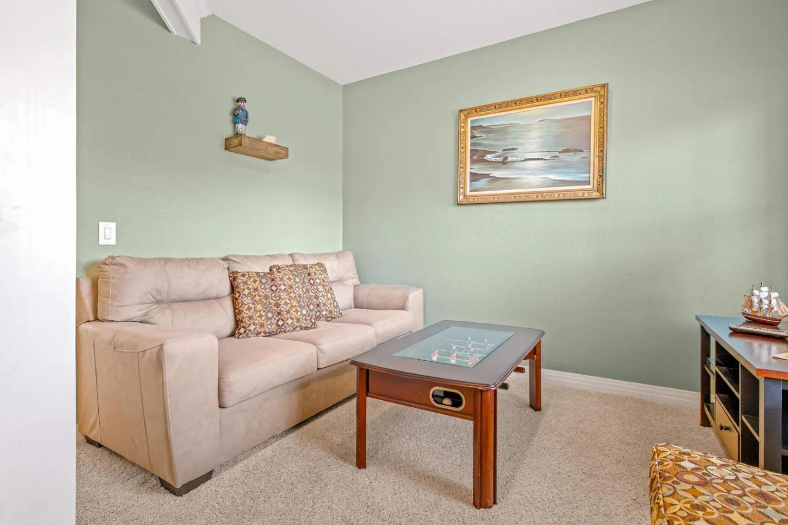 TV and multimedia in Hamilton Cay at Bermuda Bay by Kees Vacations