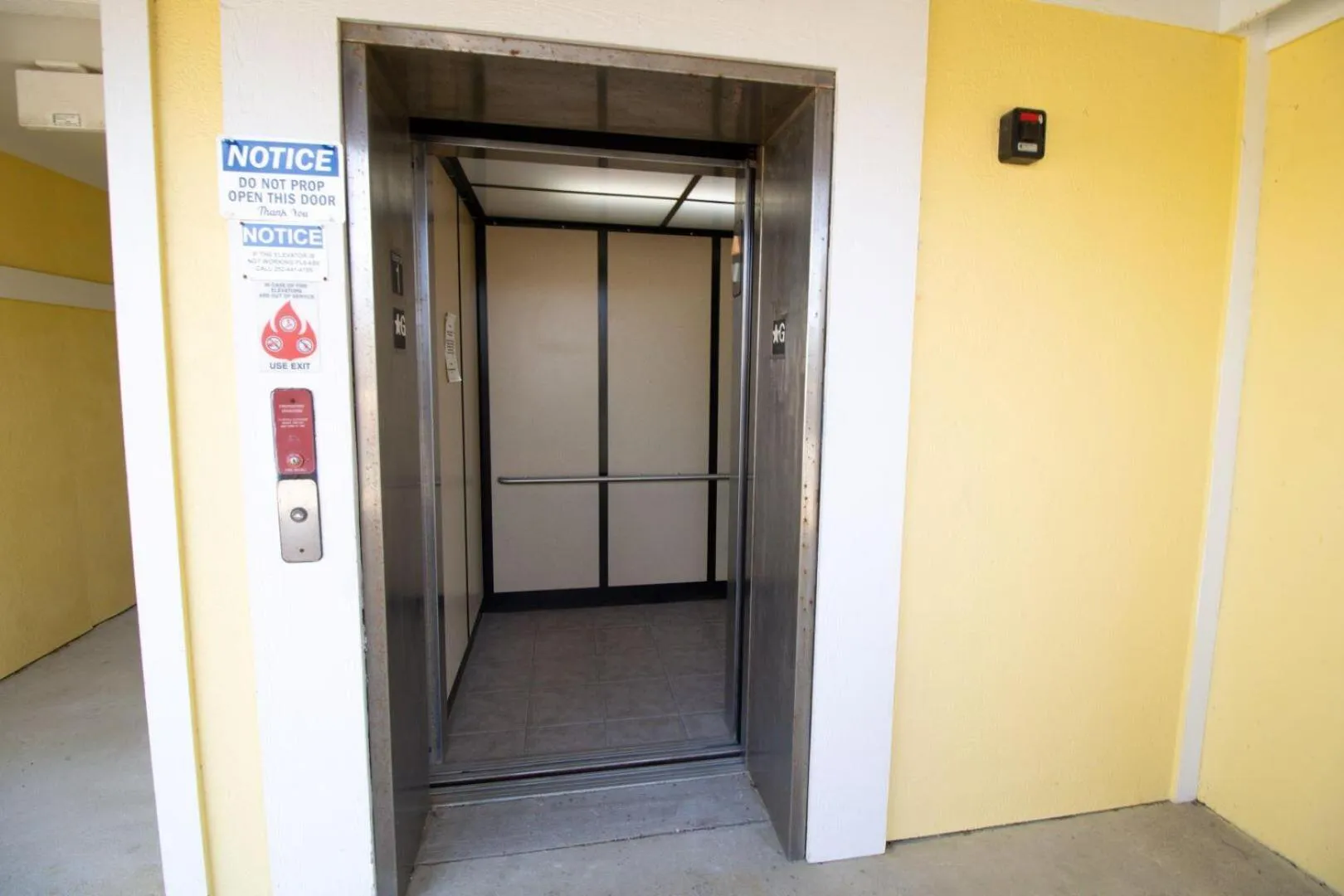 elevator in Hamilton Cay at Bermuda Bay by Kees Vacations