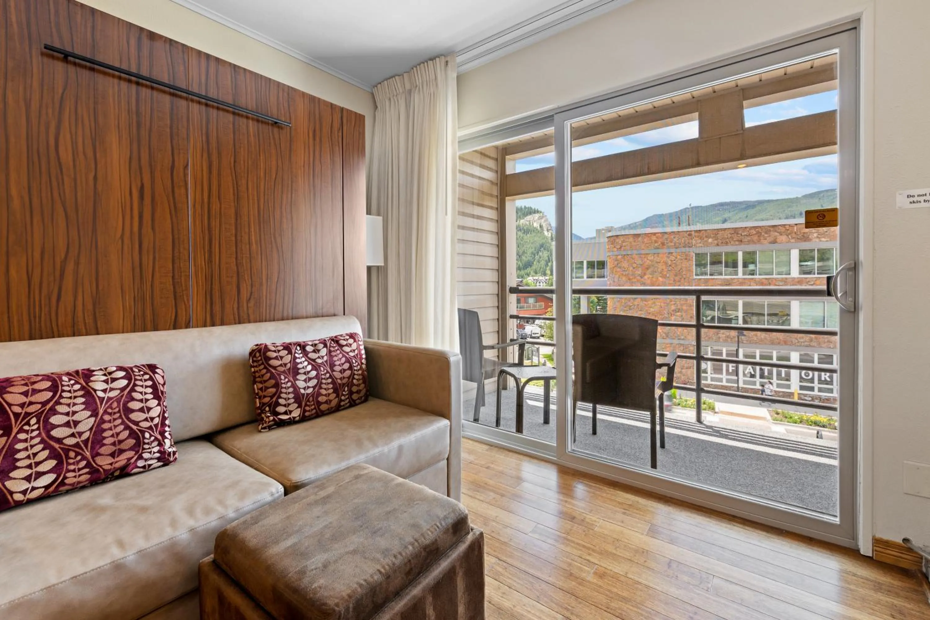 Living room in The Christie Lodge – All Suite Property Vail Valley/Beaver Creek