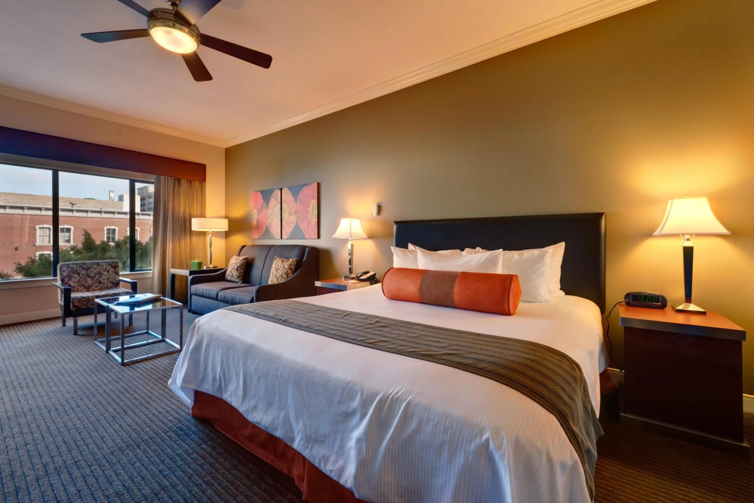 Bed in Club Wyndham Harbour Lights