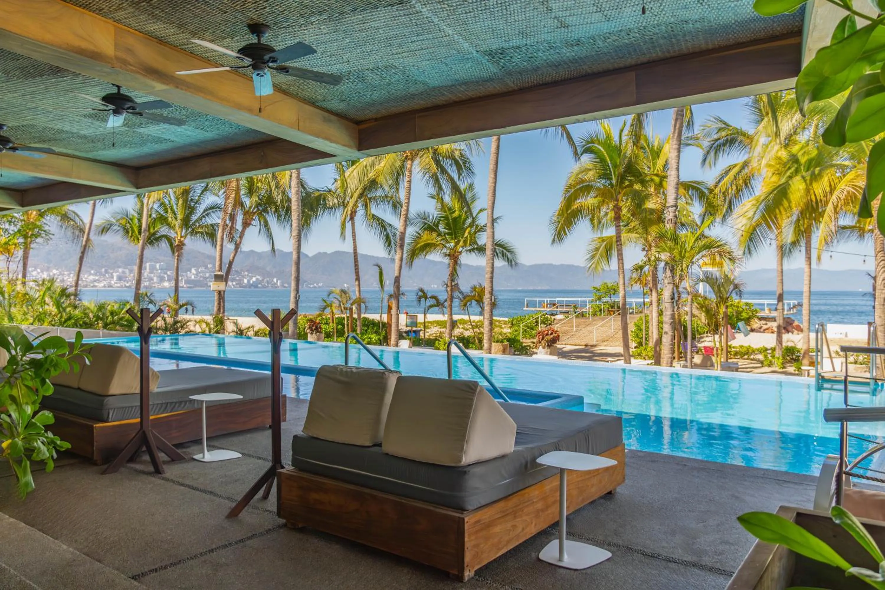 Swimming pool in Friendly Fun Vallarta Different Experiences - All Inclusive