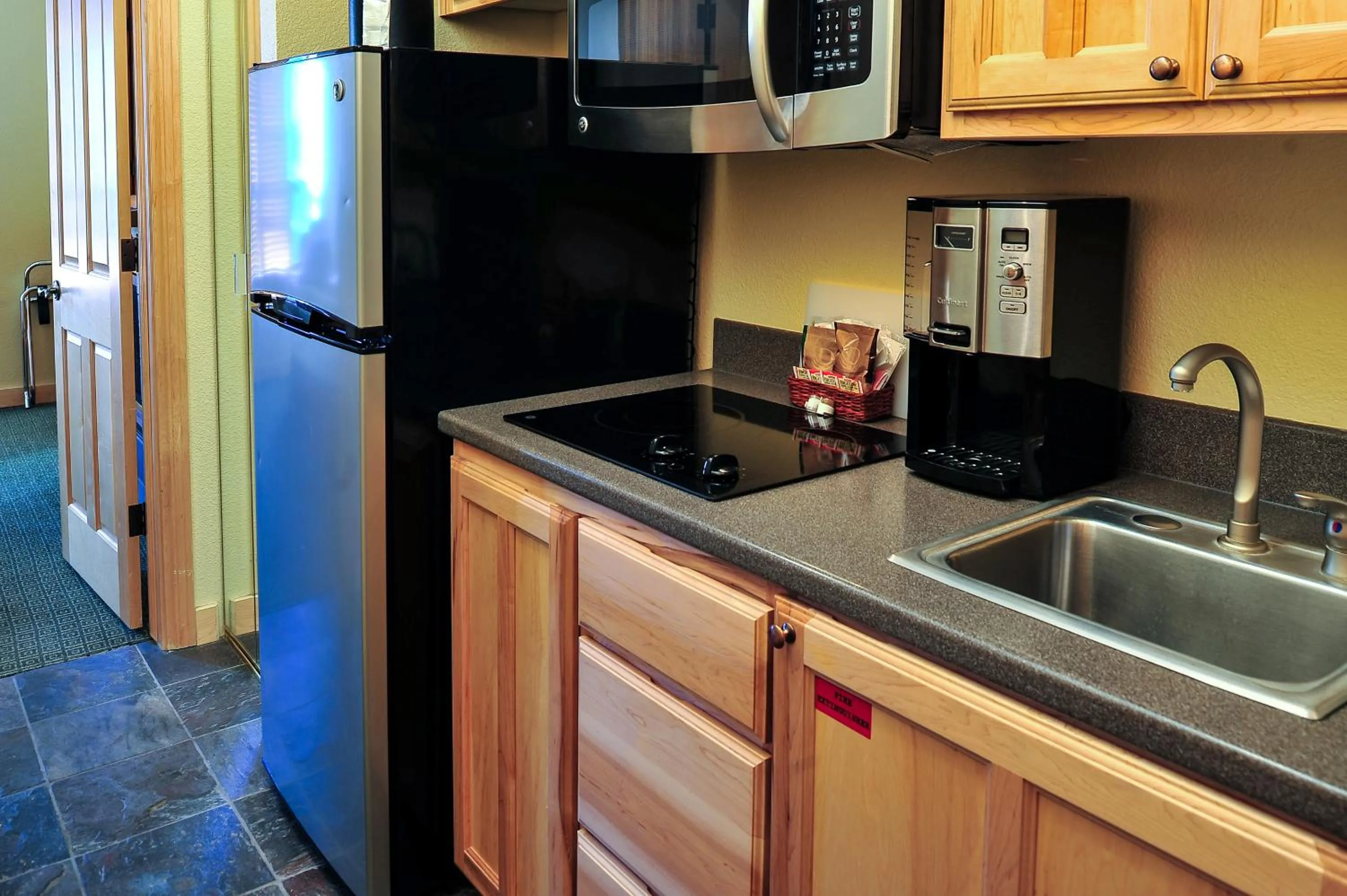 Kitchen or kitchenette in Hilton Vacation Club Cedar Breaks Brian Head