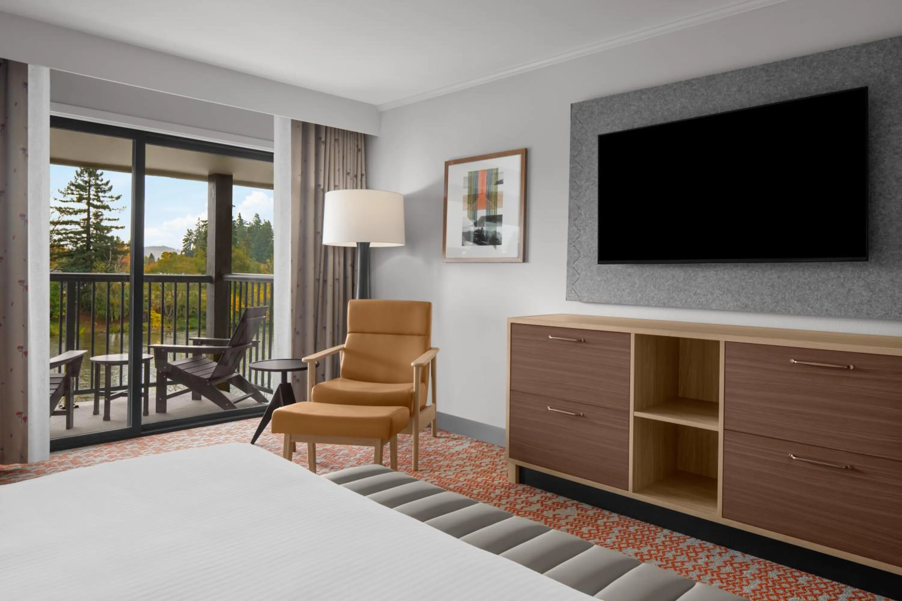 TV and multimedia, Bed in Valley River Inn