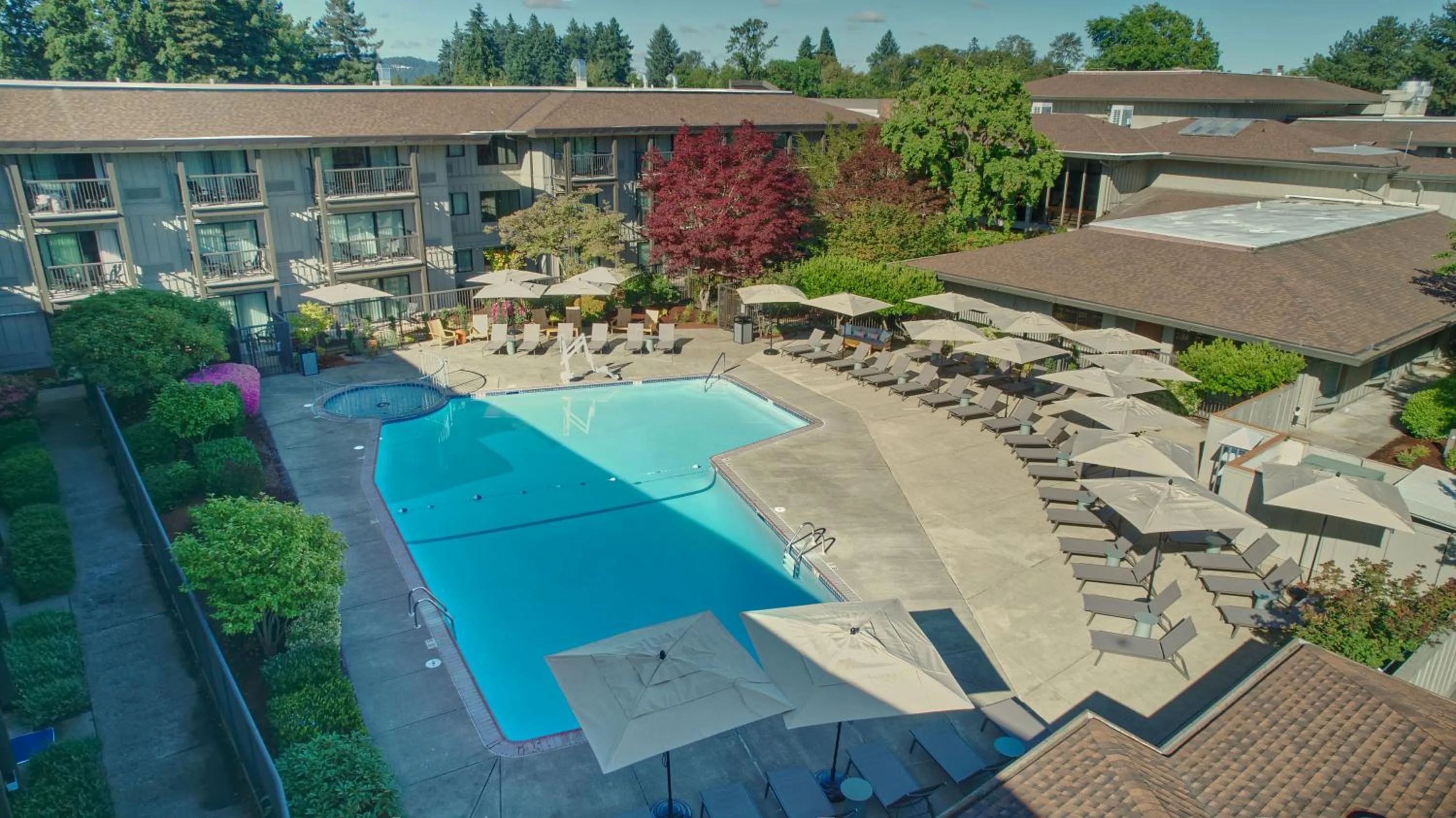 Property building in Valley River Inn