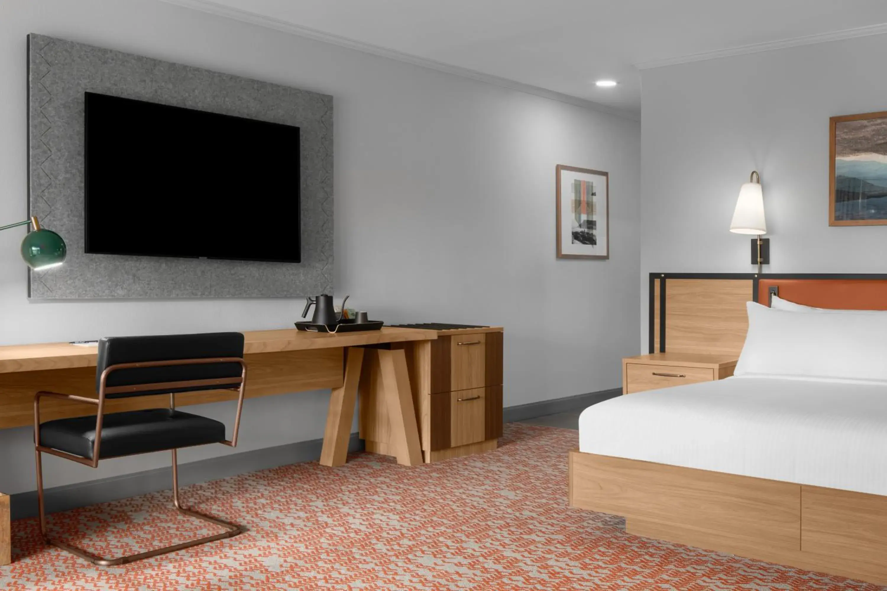 King Room - Disability Access in Valley River Inn King Room - Disability Access in Valley River Inn