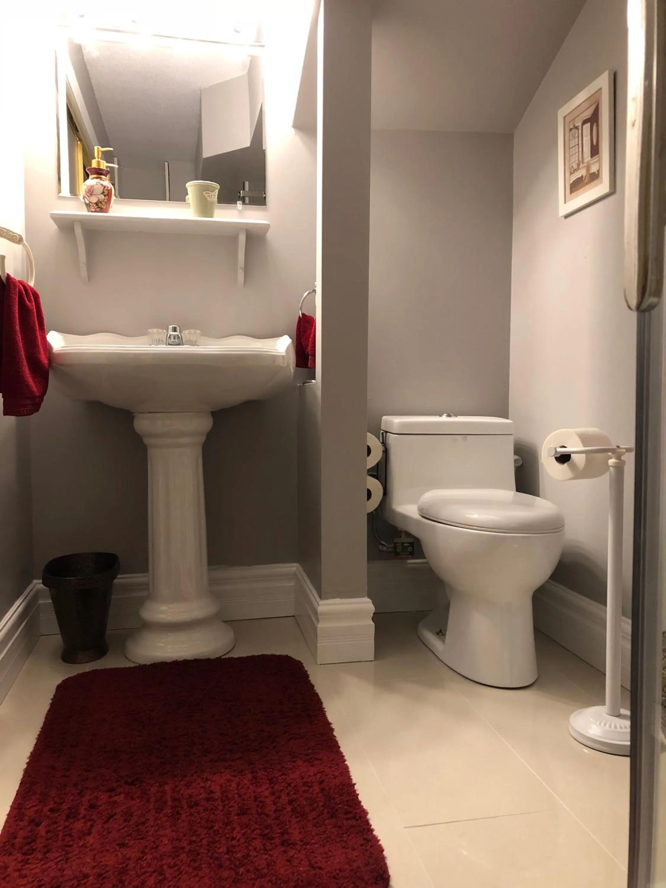 Bathroom in Blue Gables Bed and Breakfast