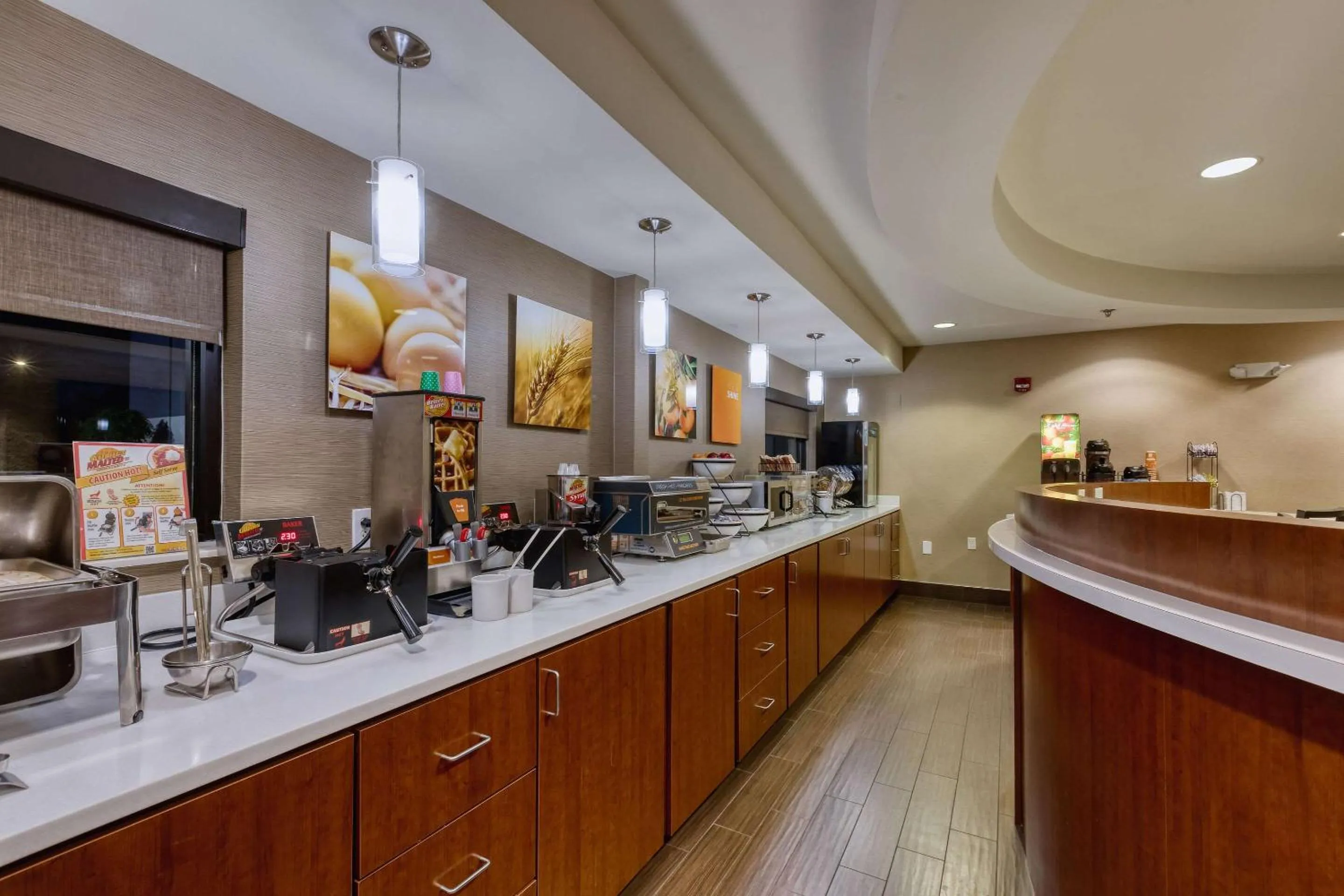 Breakfast in Comfort Inn & Suites Shepherdsville - Louisville South