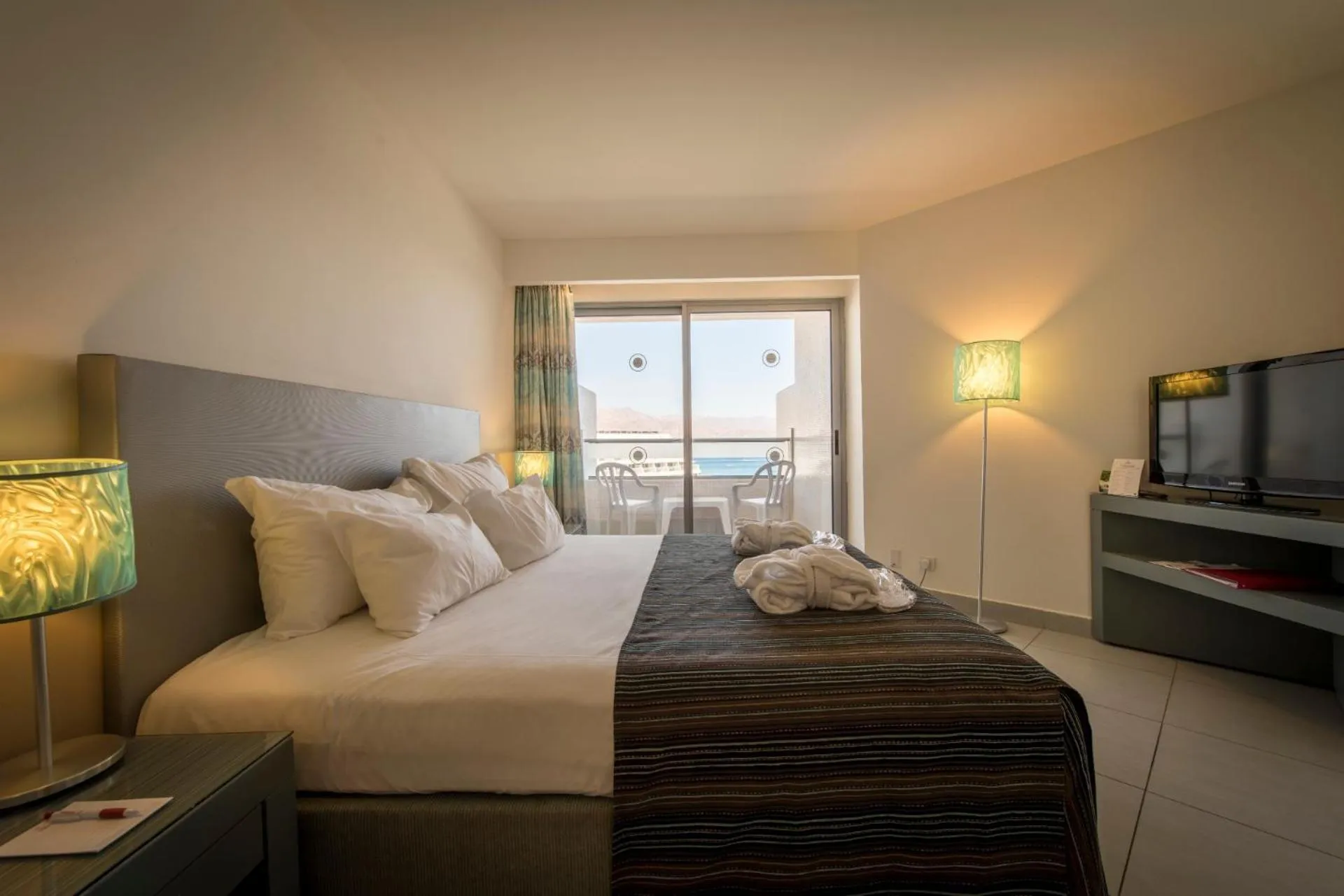 Bed in Neptune Eilat By Dan Hotels