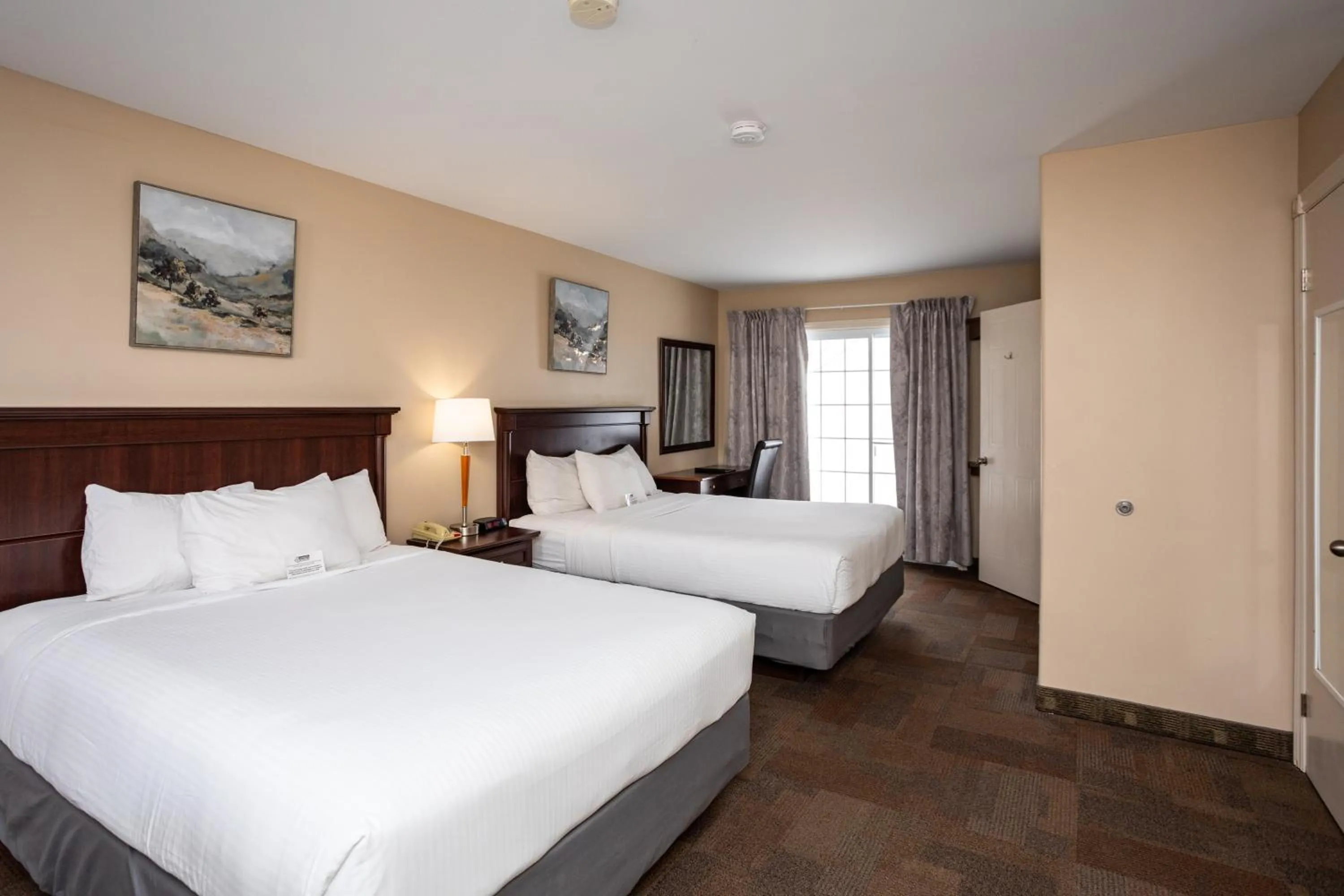 Photo of the whole room, Bed in Canadas Best Value Inn & Suites-Charlottetown