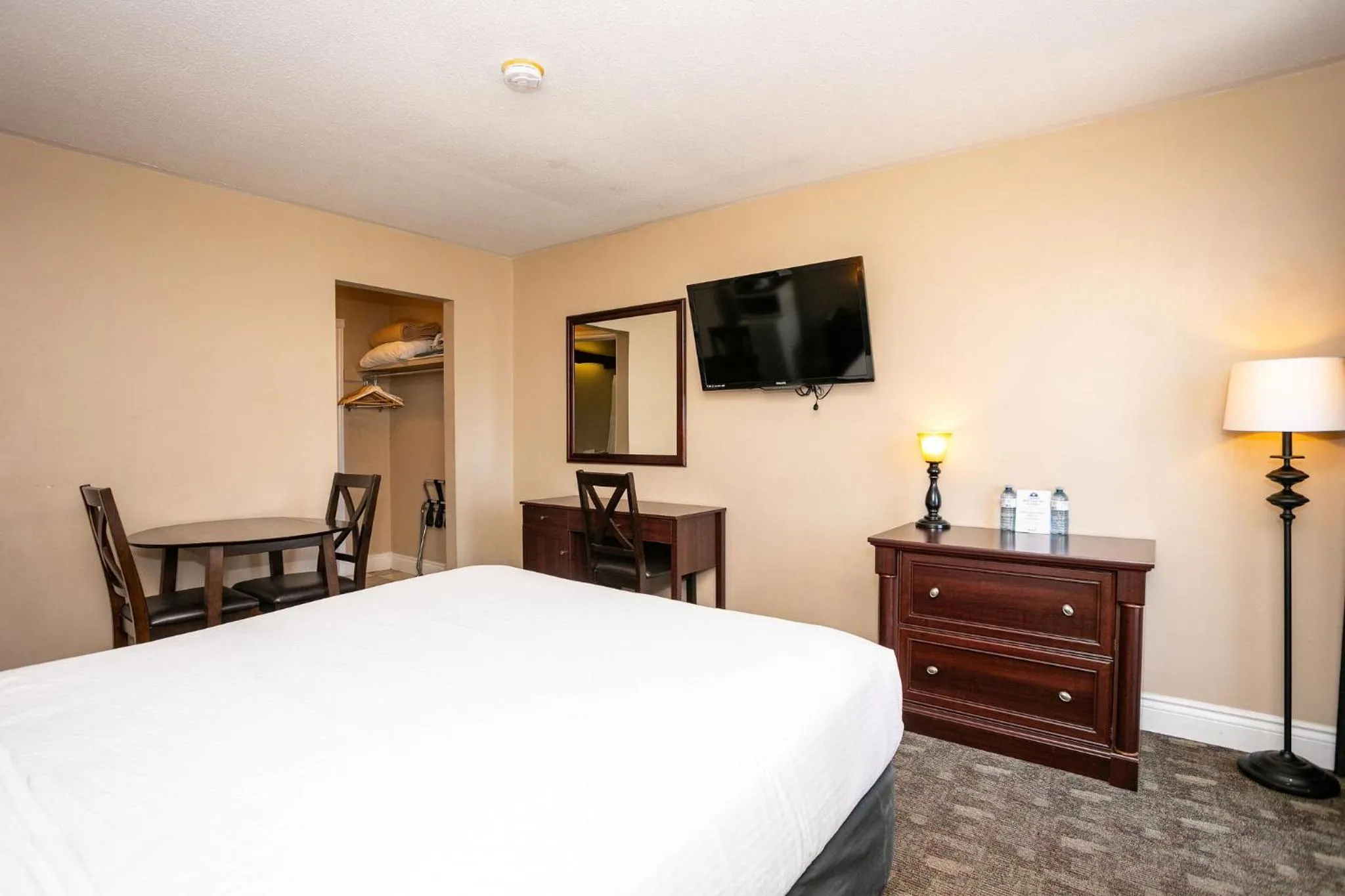 Bedroom, Bed in Canadas Best Value Inn & Suites-Charlottetown