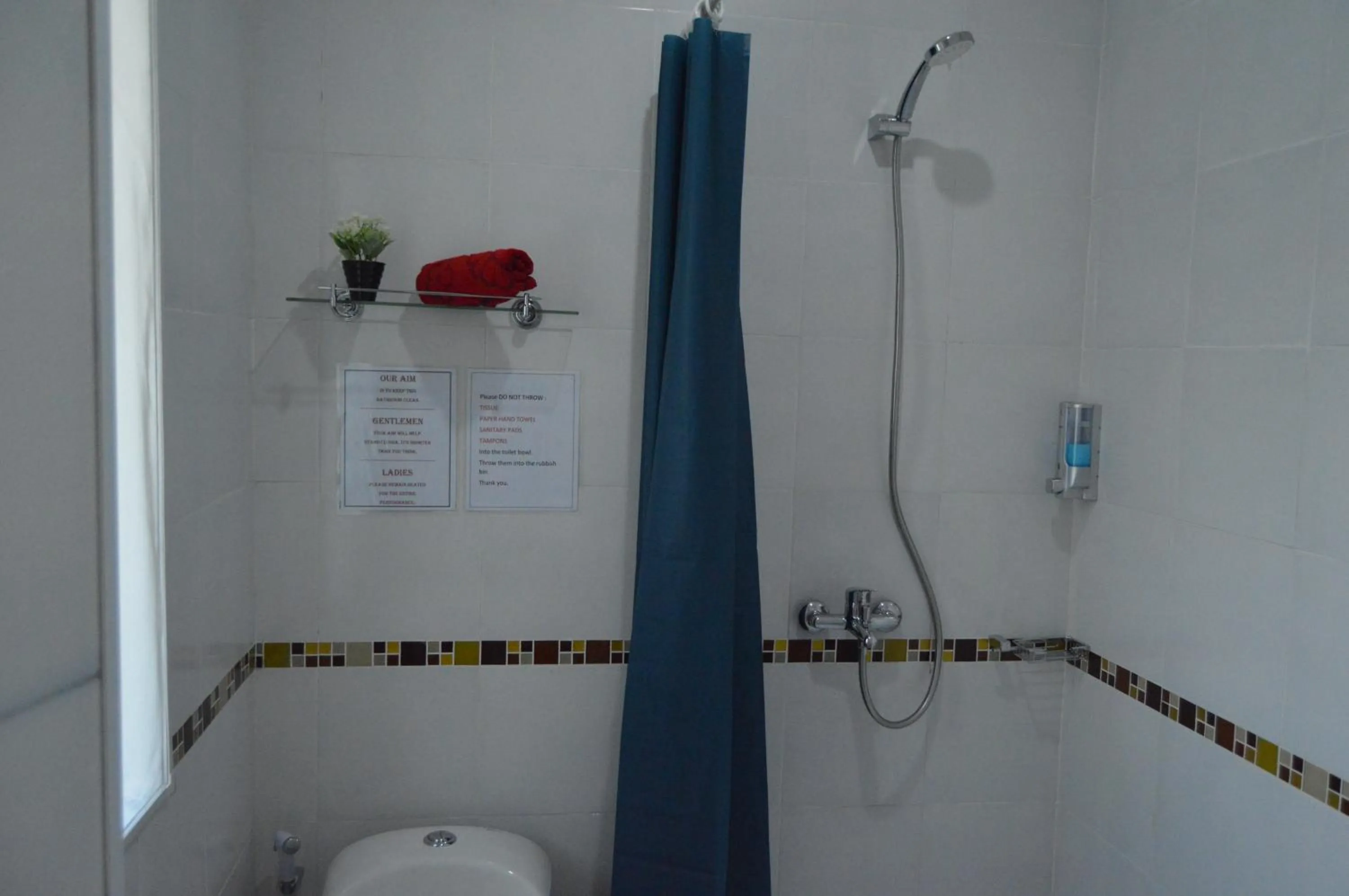 Bathroom in Askara Guest House & Hostel