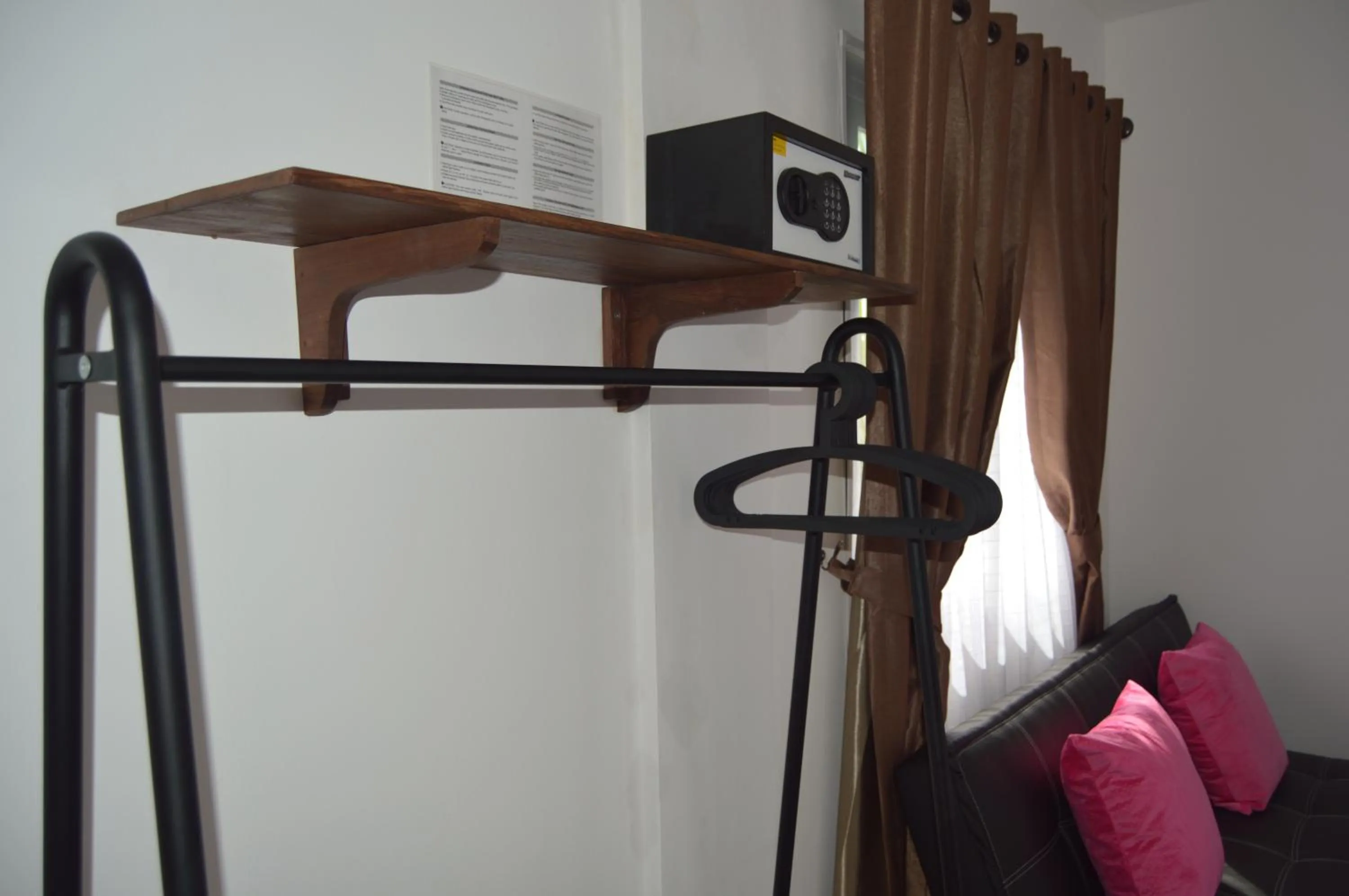 Property building, Bed in Askara Guest House & Hostel