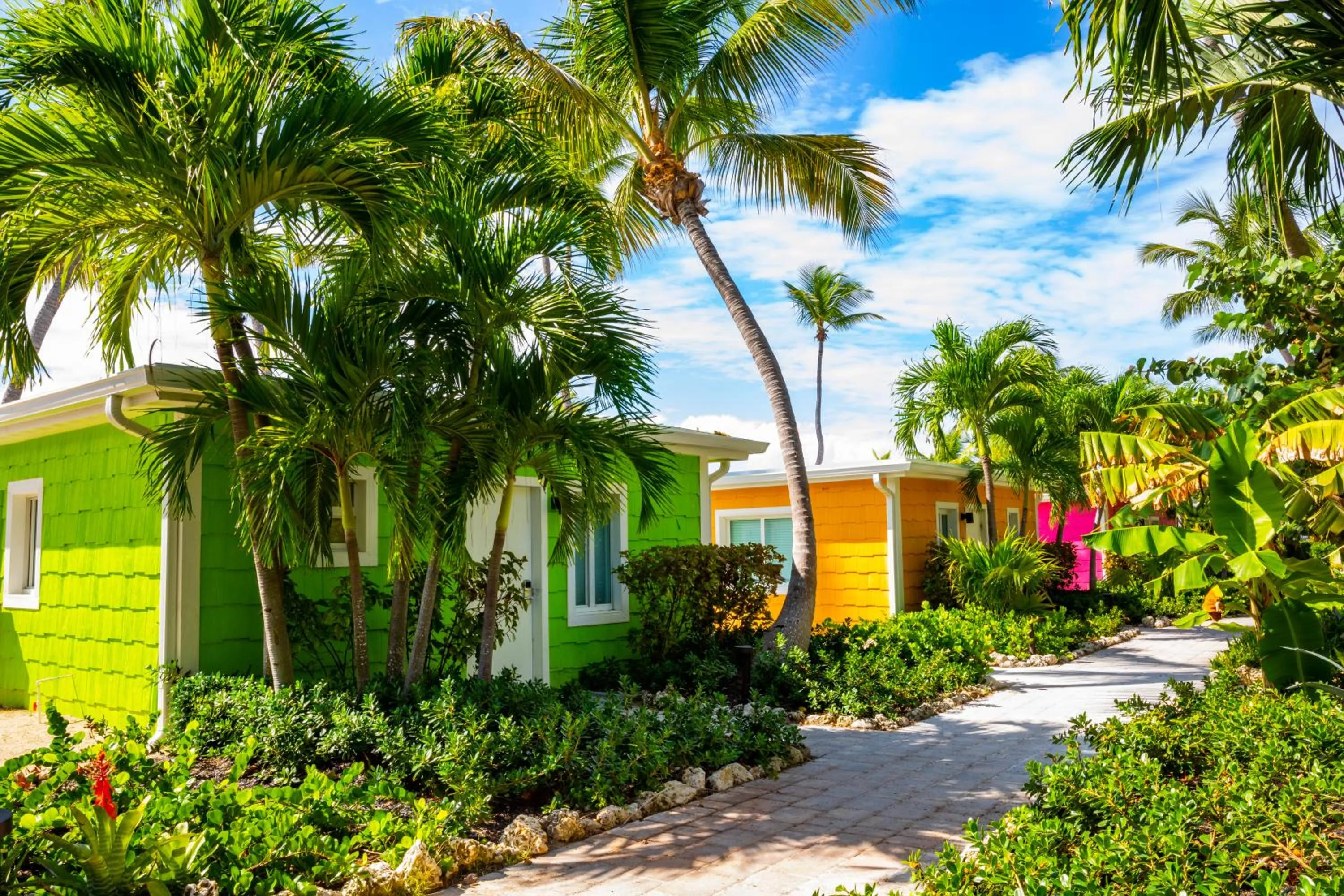 Property building in La Siesta Resort & Villas