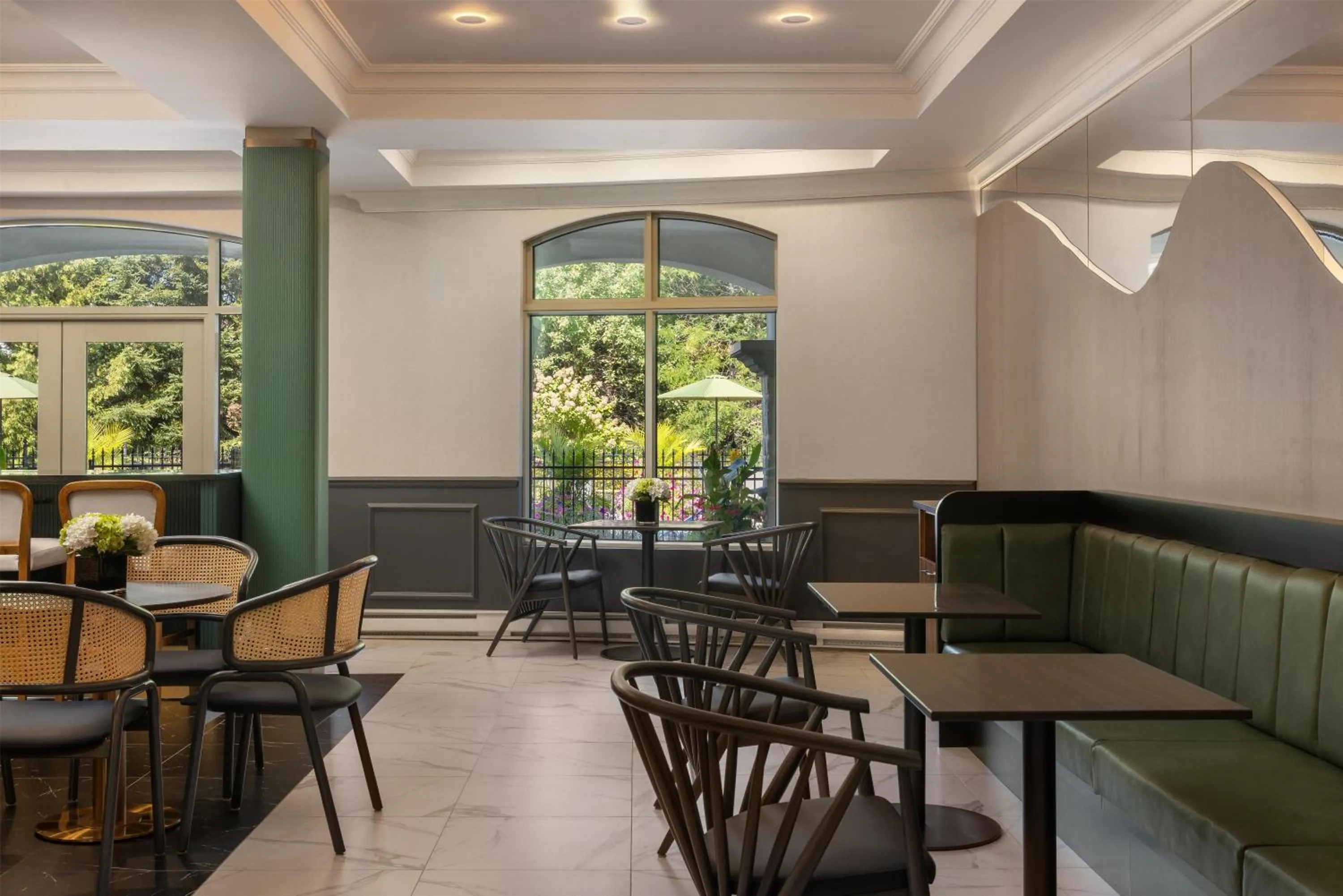 Restaurant/places to eat in Hotel Vallea Bromont, Tapestry Collection by Hilton