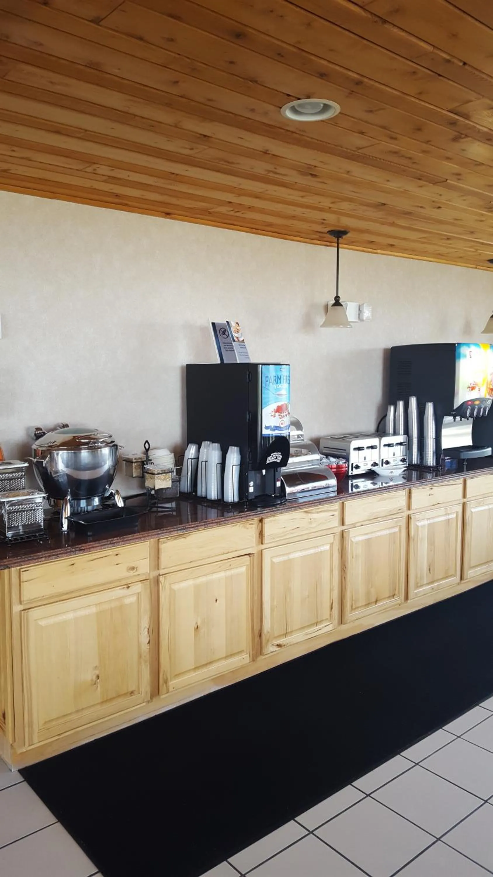 Breakfast in Best Western Plus Dockside Waterfront Inn