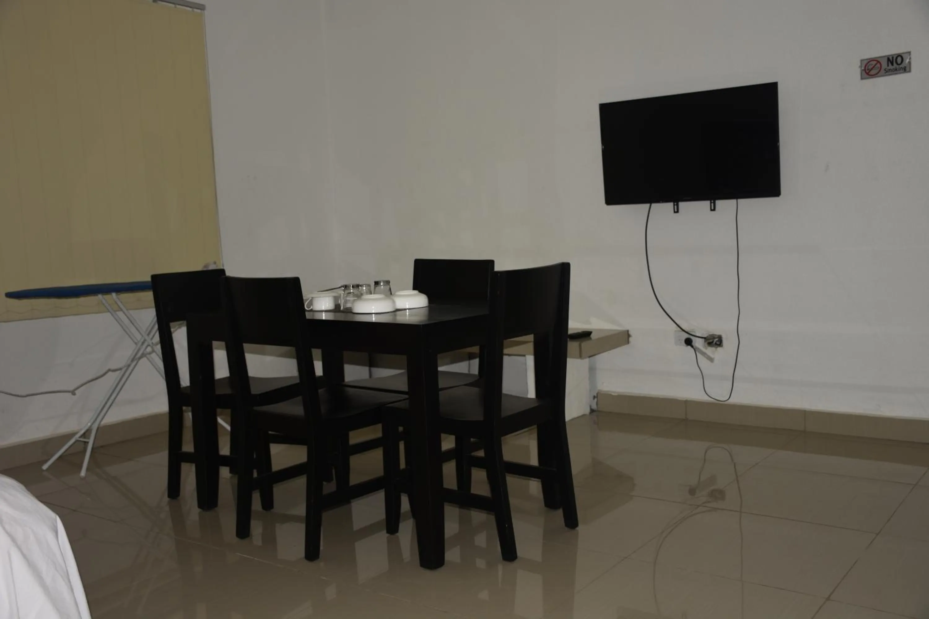 TV and multimedia in Best View Apartments