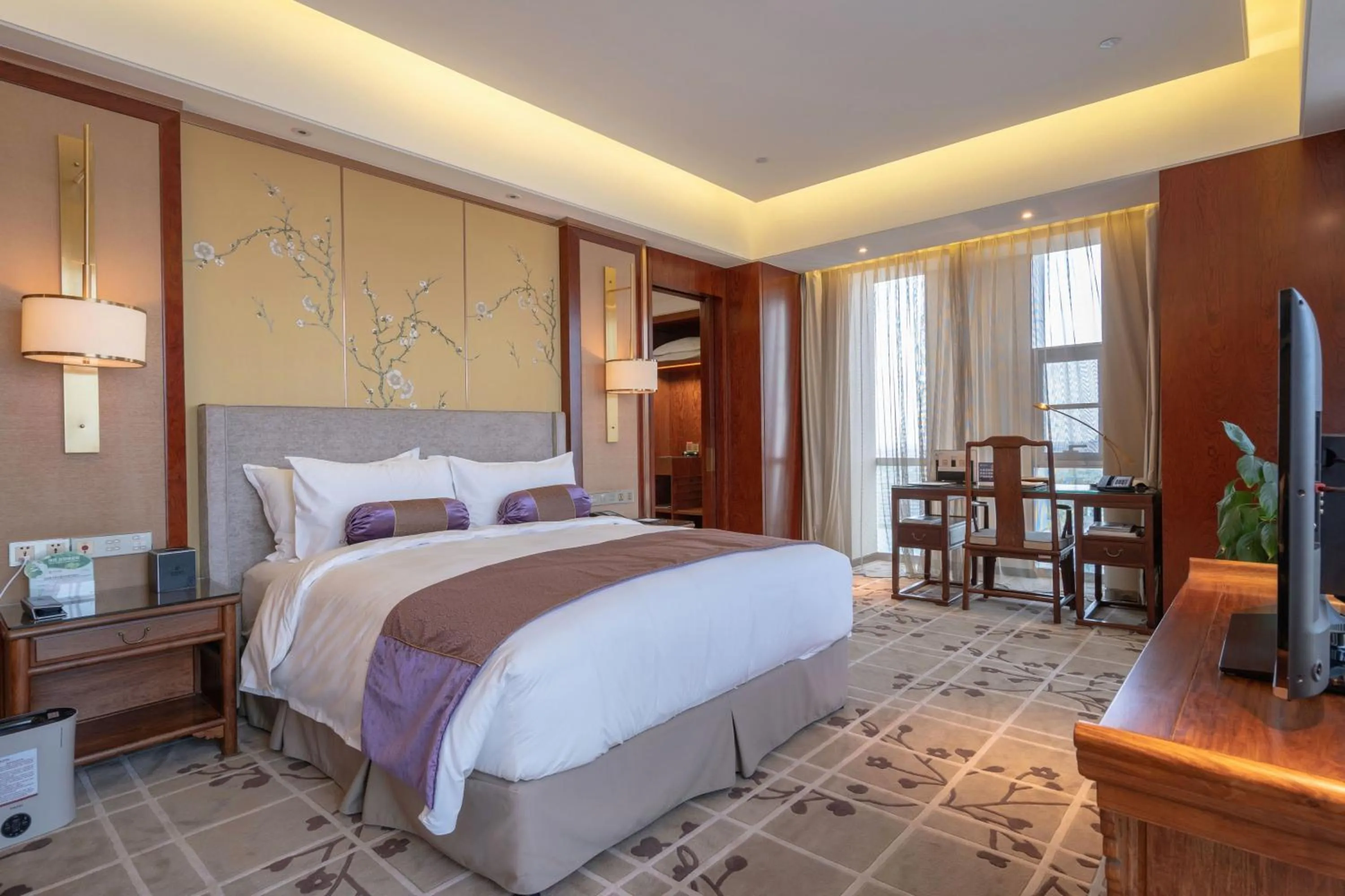 Bed in Ordos Yonggui Hotel