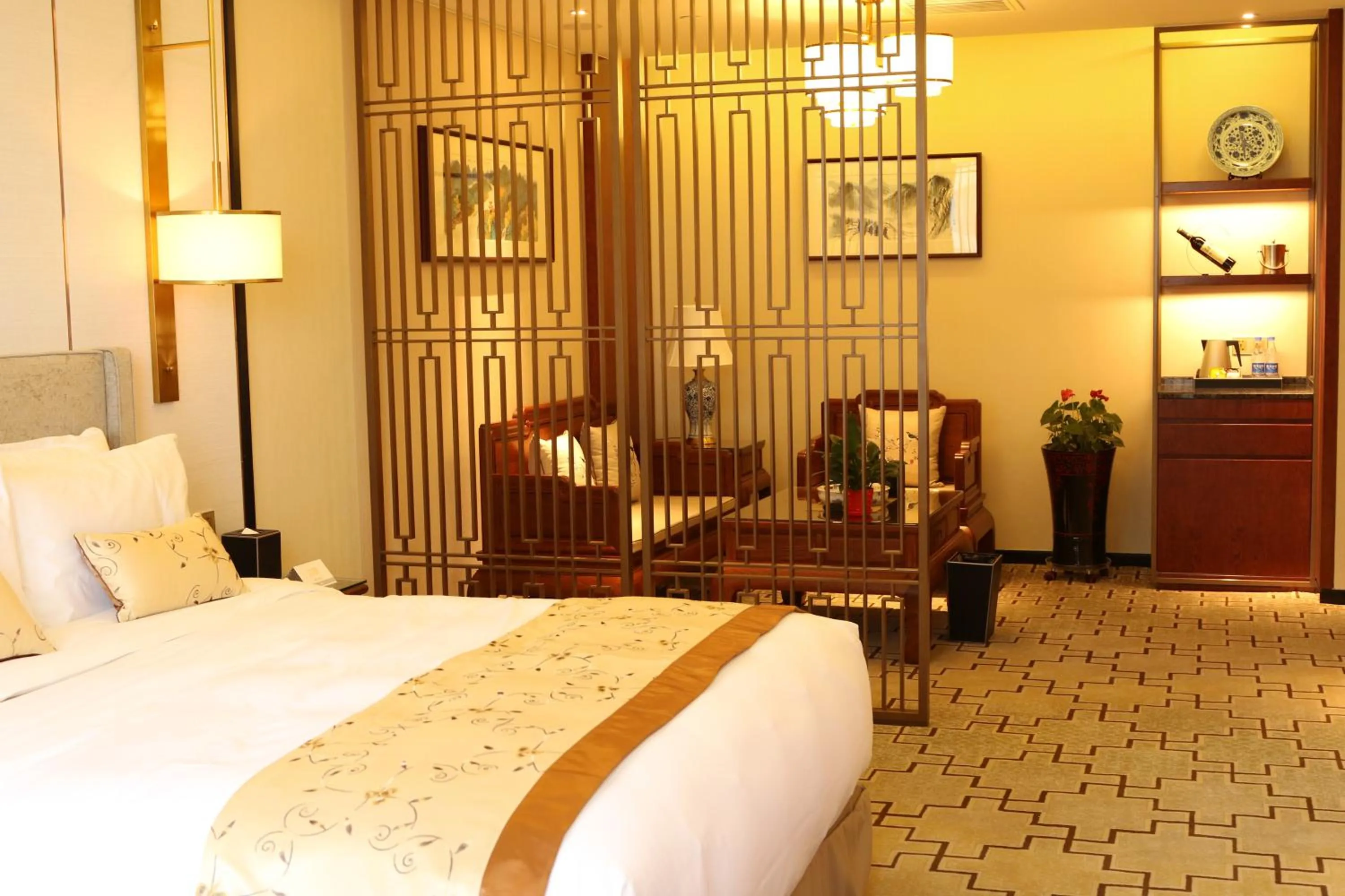 Bed in Ordos Yonggui Hotel