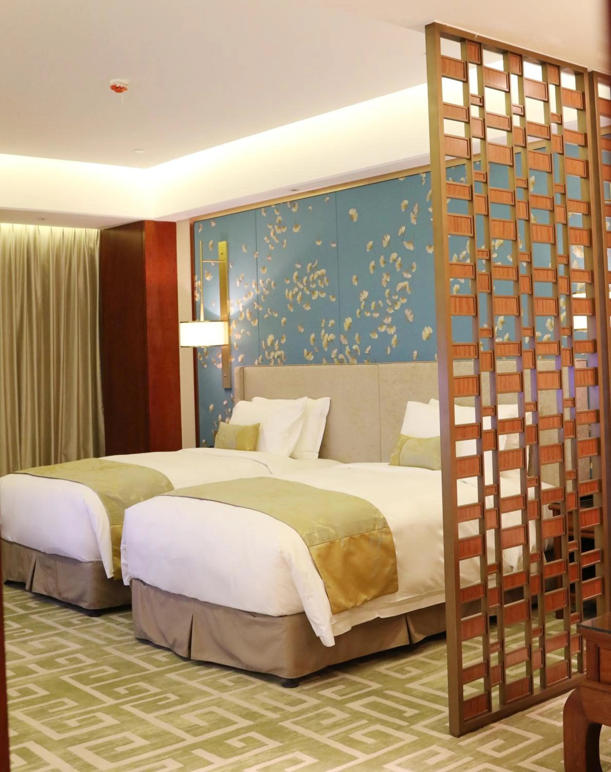 Bed in Ordos Yonggui Hotel