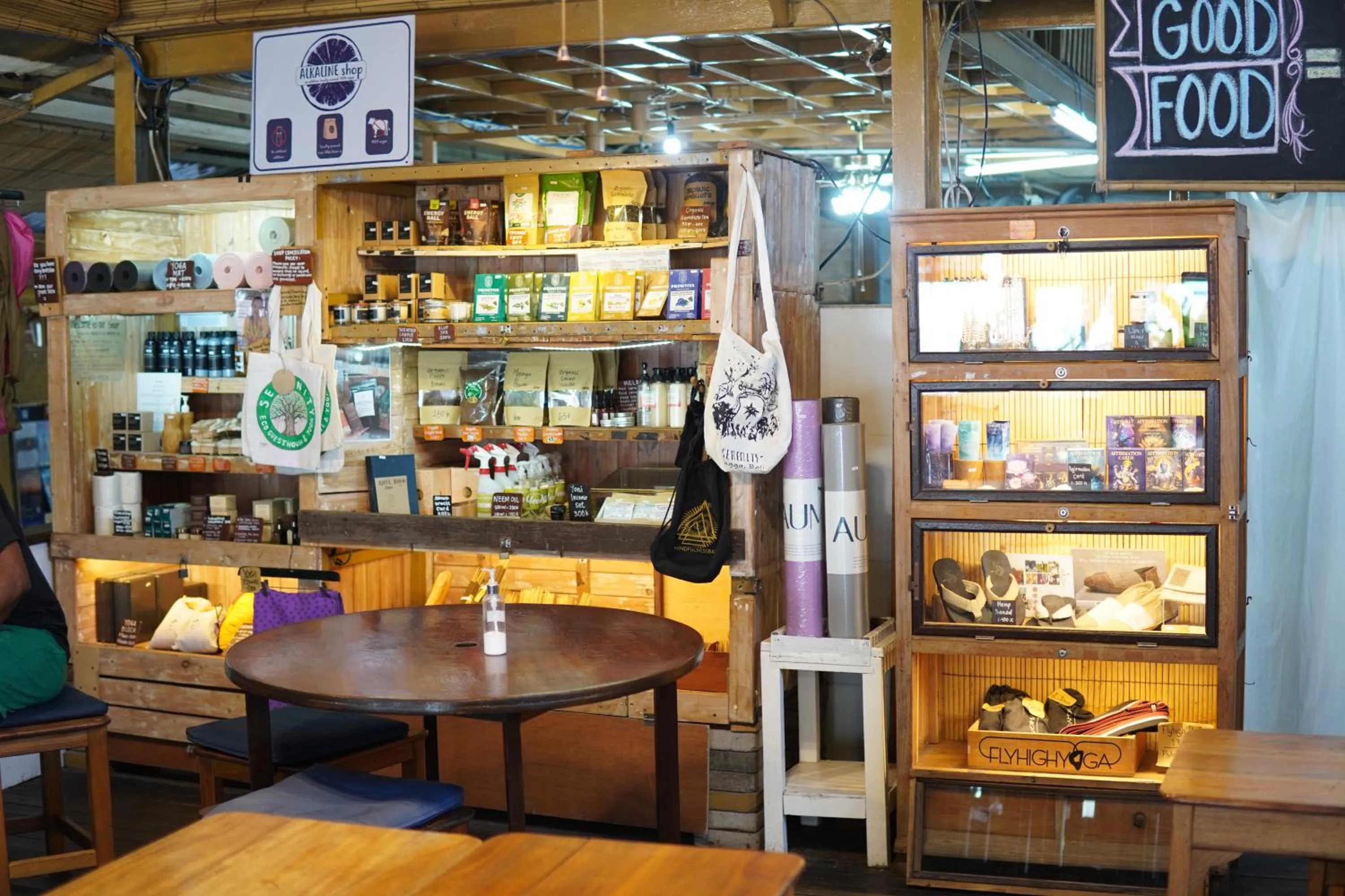 Restaurant/places to eat in Serenity Eco Guesthouse - CHSE certified