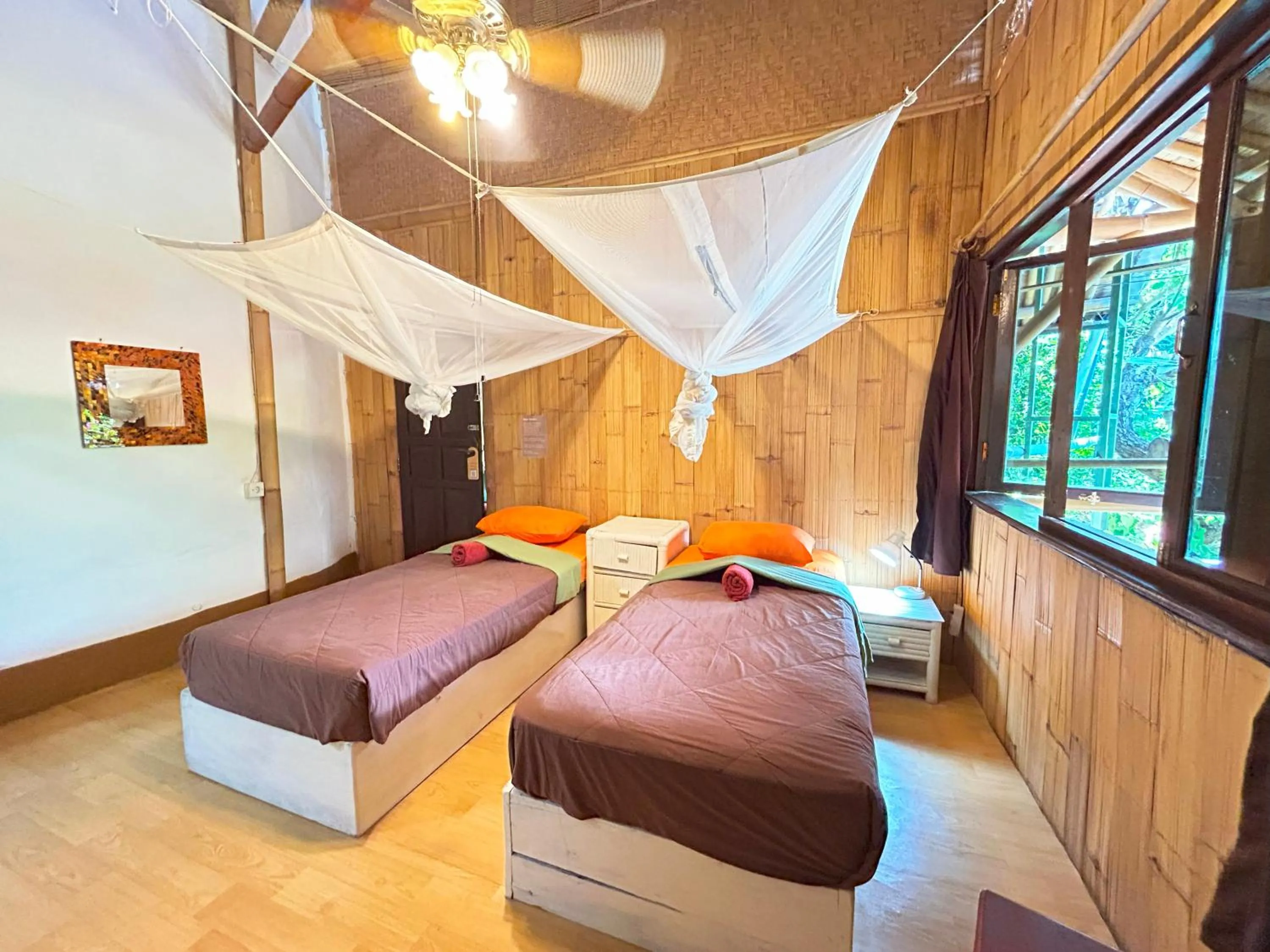 Bedroom, Bed in Serenity Eco Guesthouse - CHSE certified