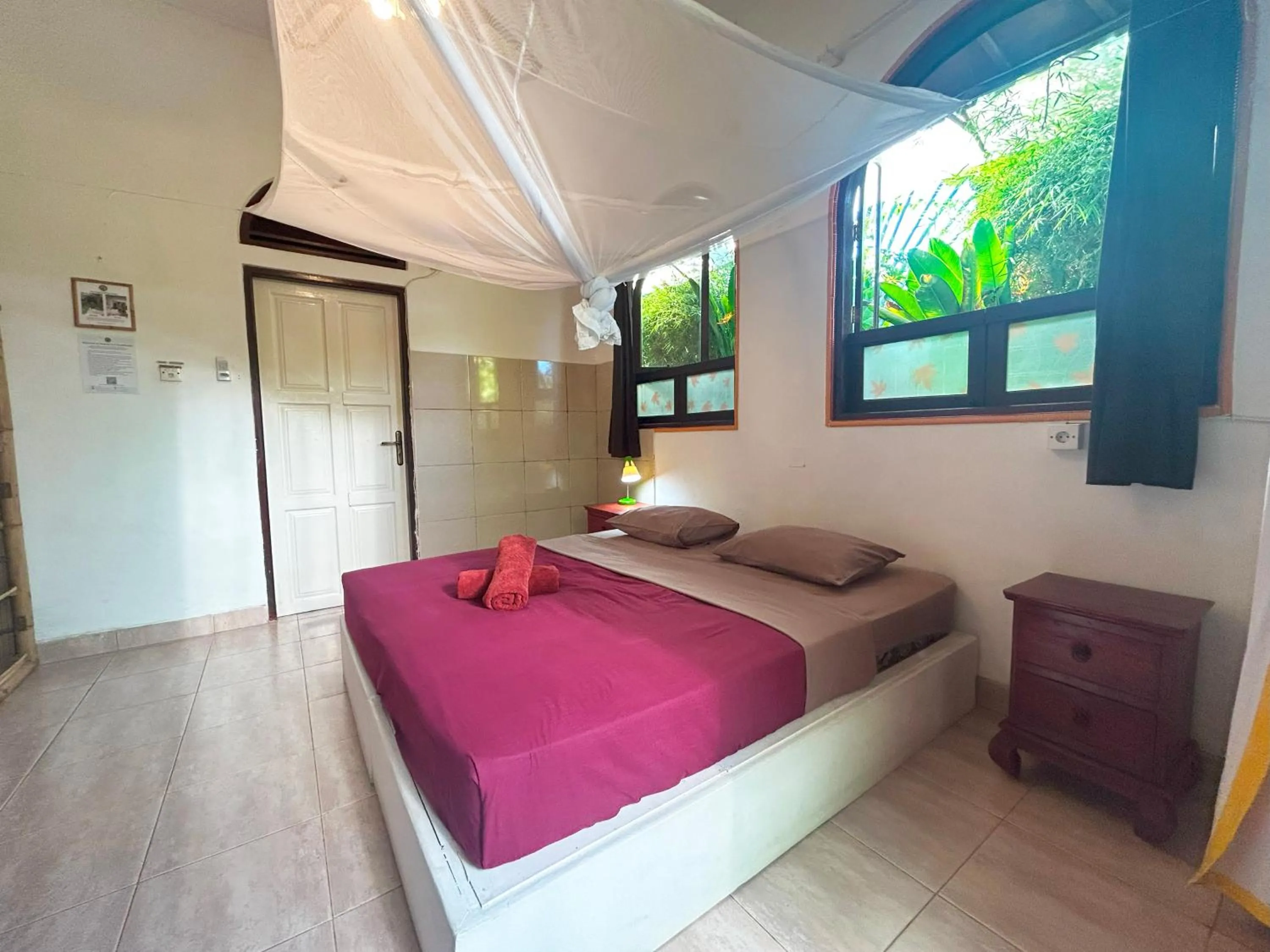 Bedroom, Bed in Serenity Eco Guesthouse - CHSE certified