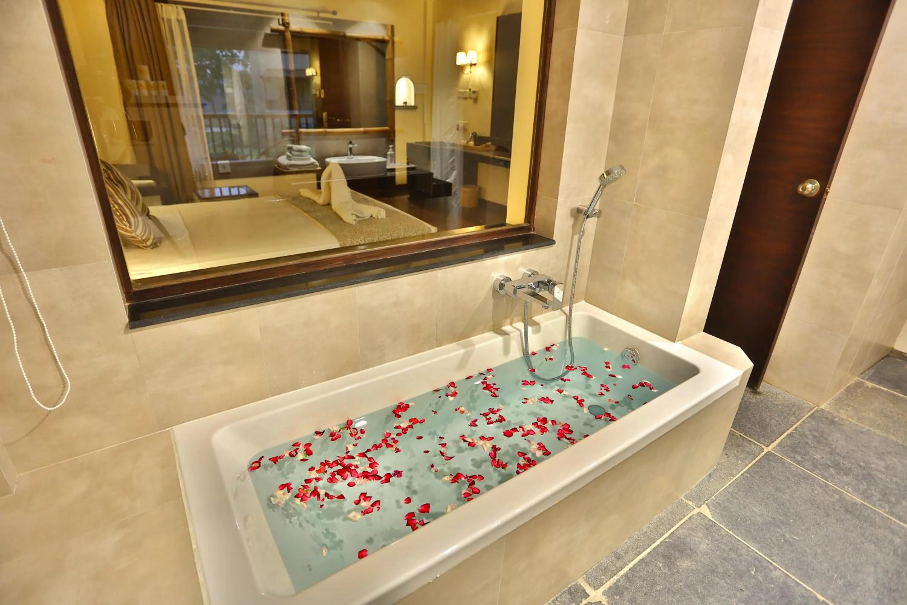 Bath in Jungle Villa Resort - Near Chitwan National Park