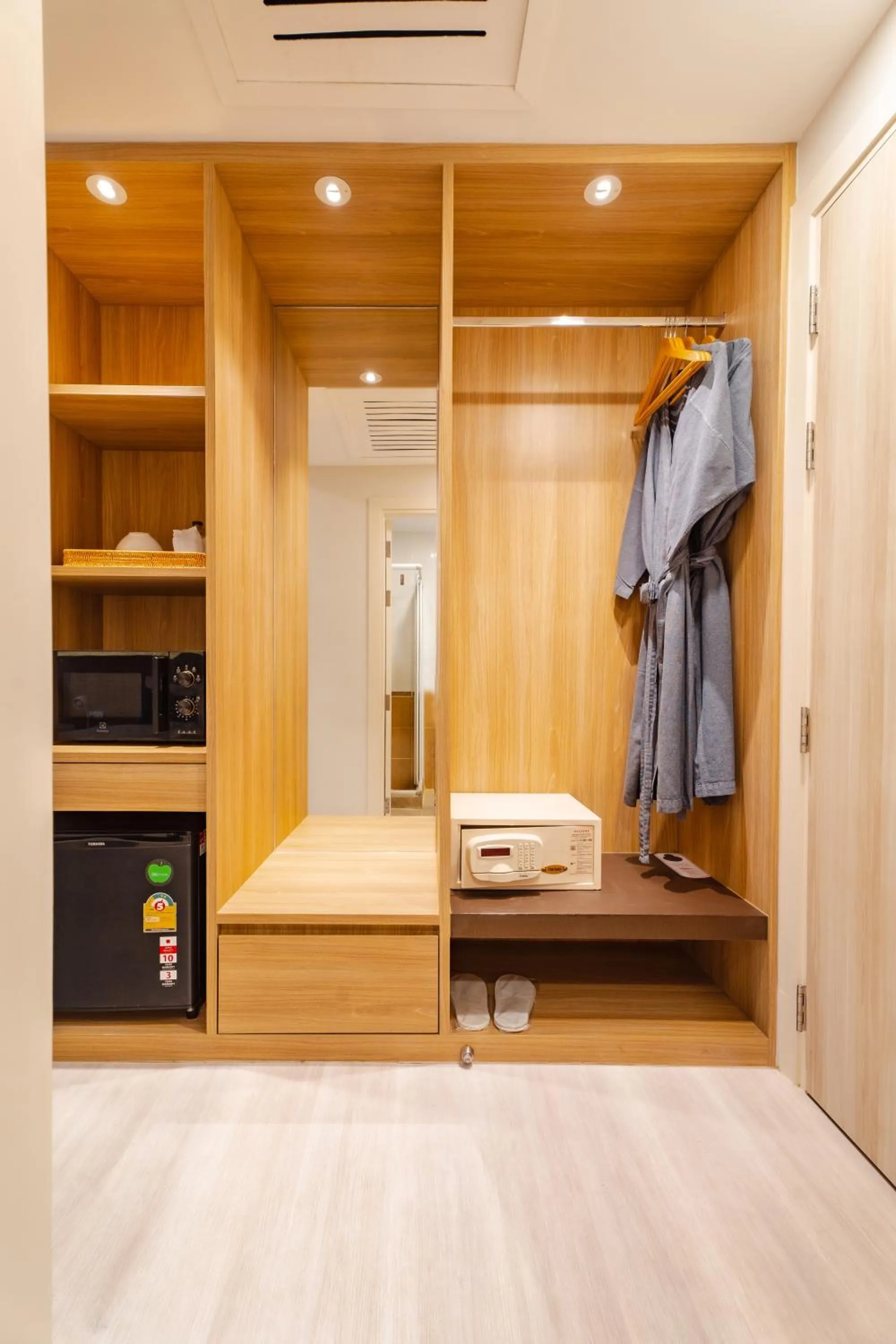 wardrobe in Baumancasa Beach Resort