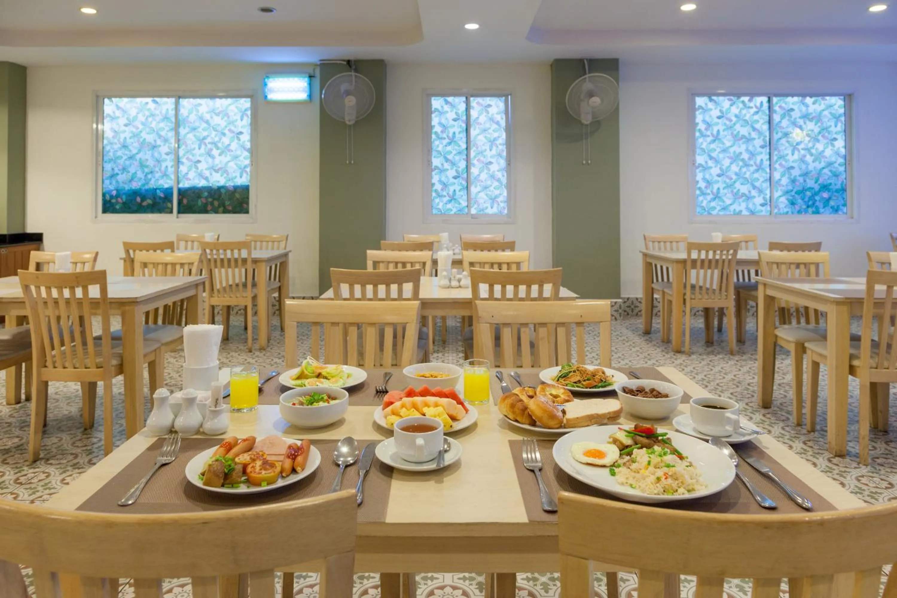 Buffet breakfast in Baumancasa Beach Resort