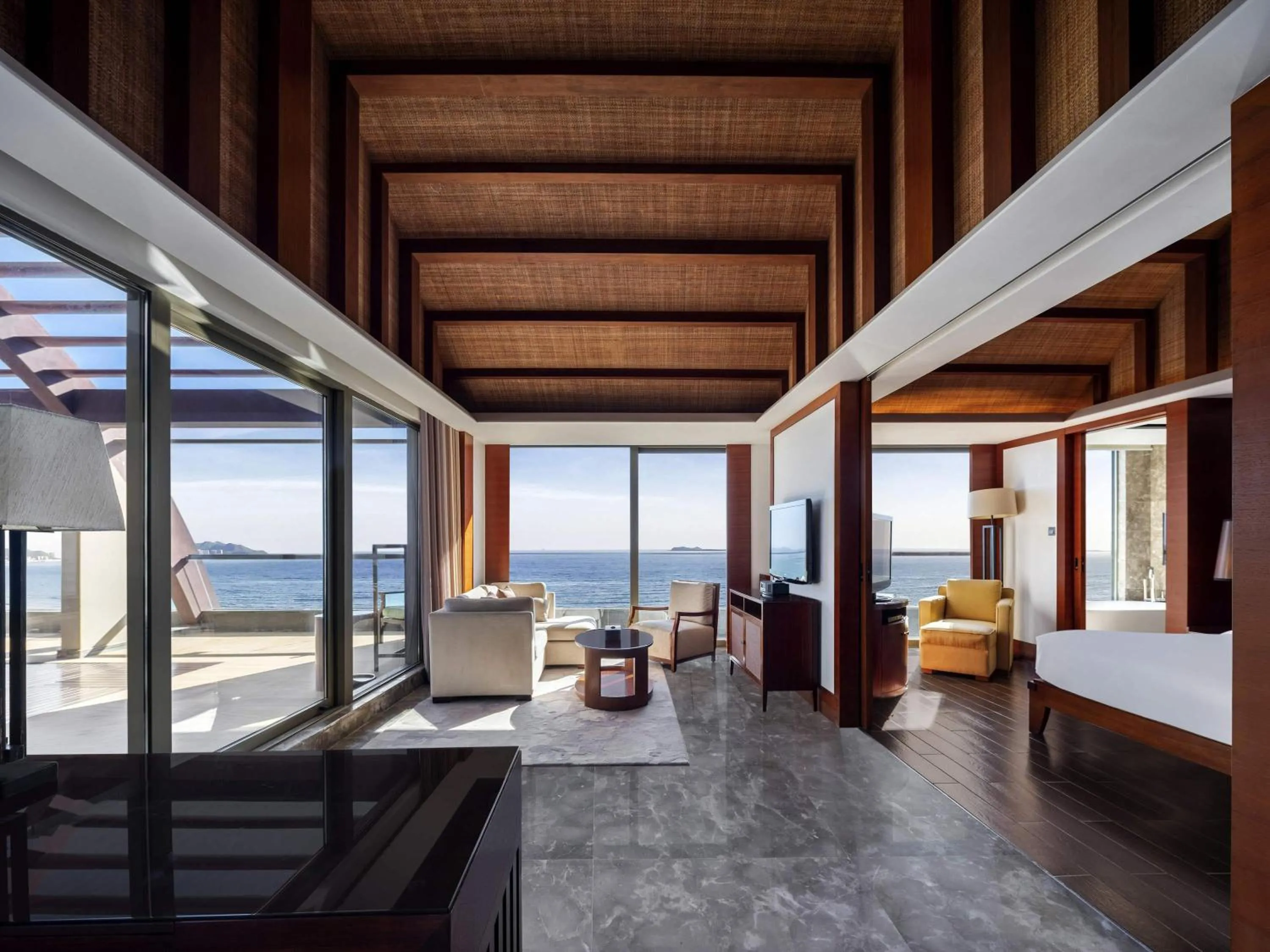 Photo of the whole room in Pullman Oceanview Sanya Bay Resort & Spa