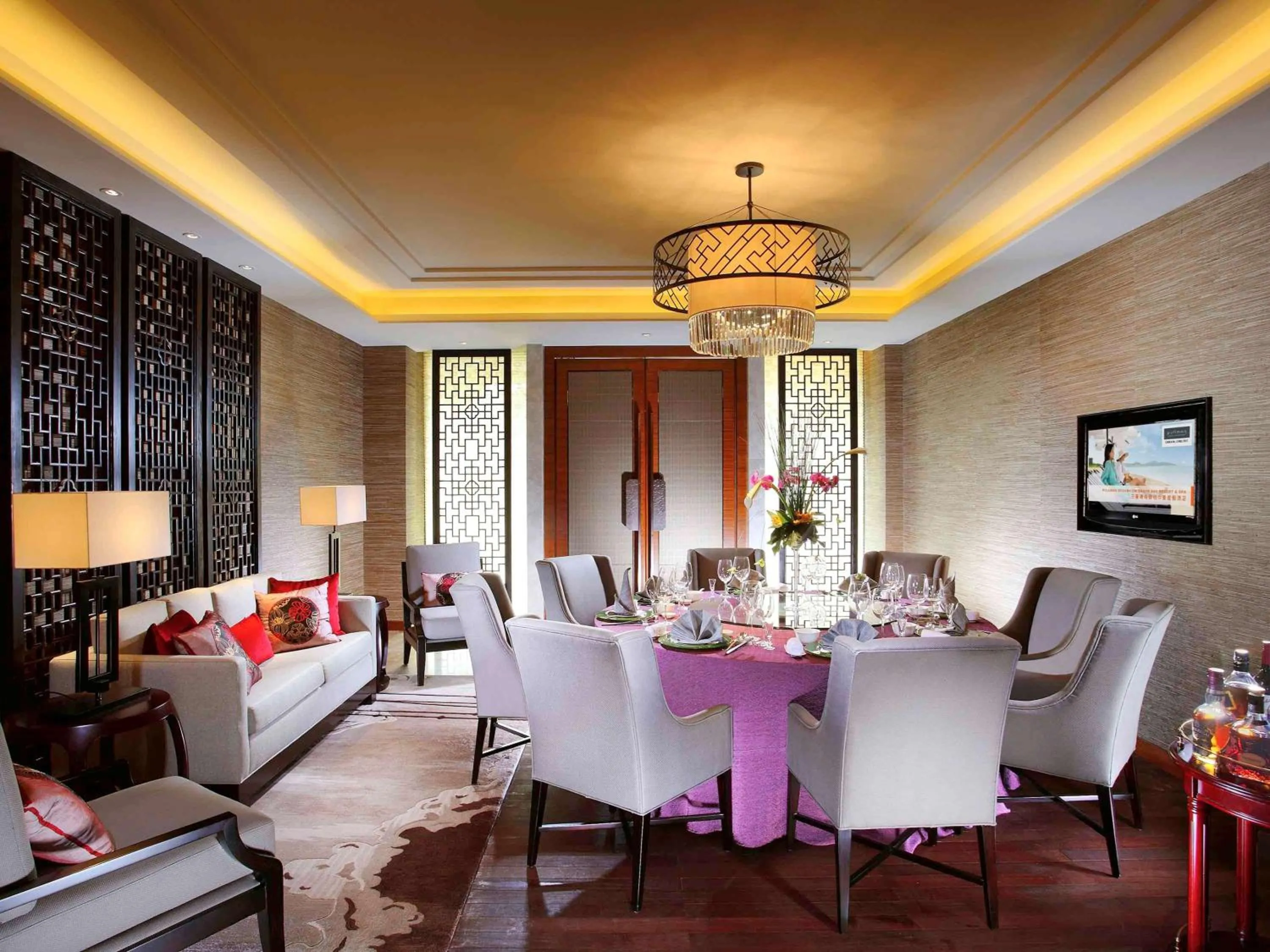 Restaurant/places to eat in Pullman Oceanview Sanya Bay Resort & Spa