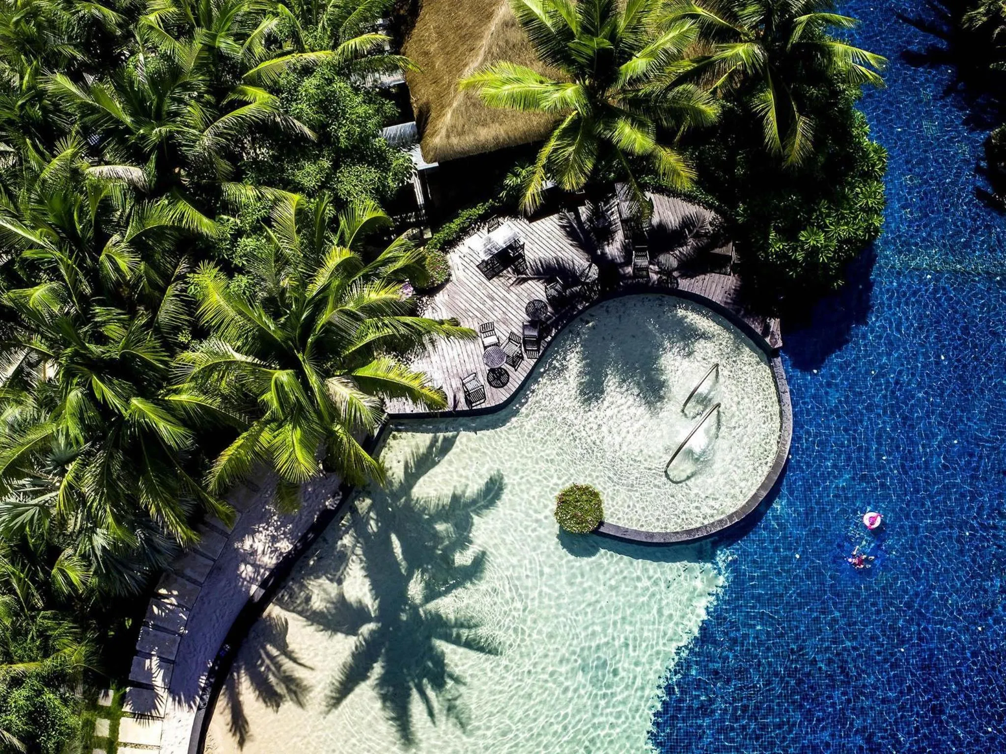 Pool view in Pullman Oceanview Sanya Bay Resort & Spa