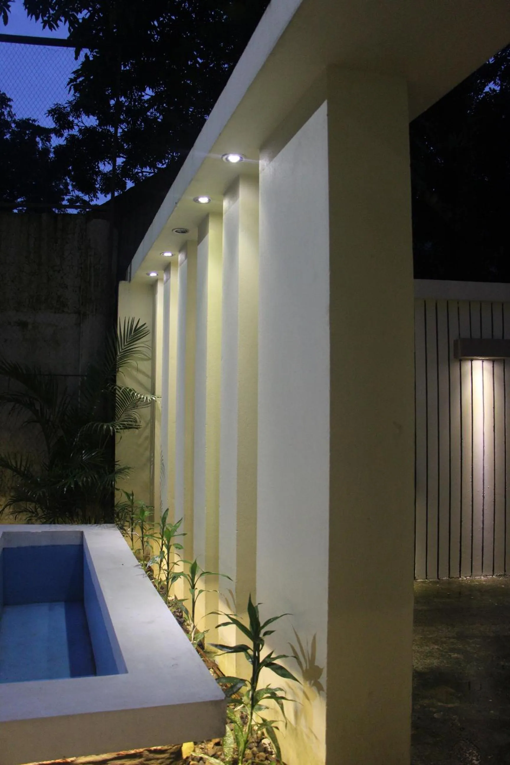 Facade/entrance in Bottomhill Palace Hotel